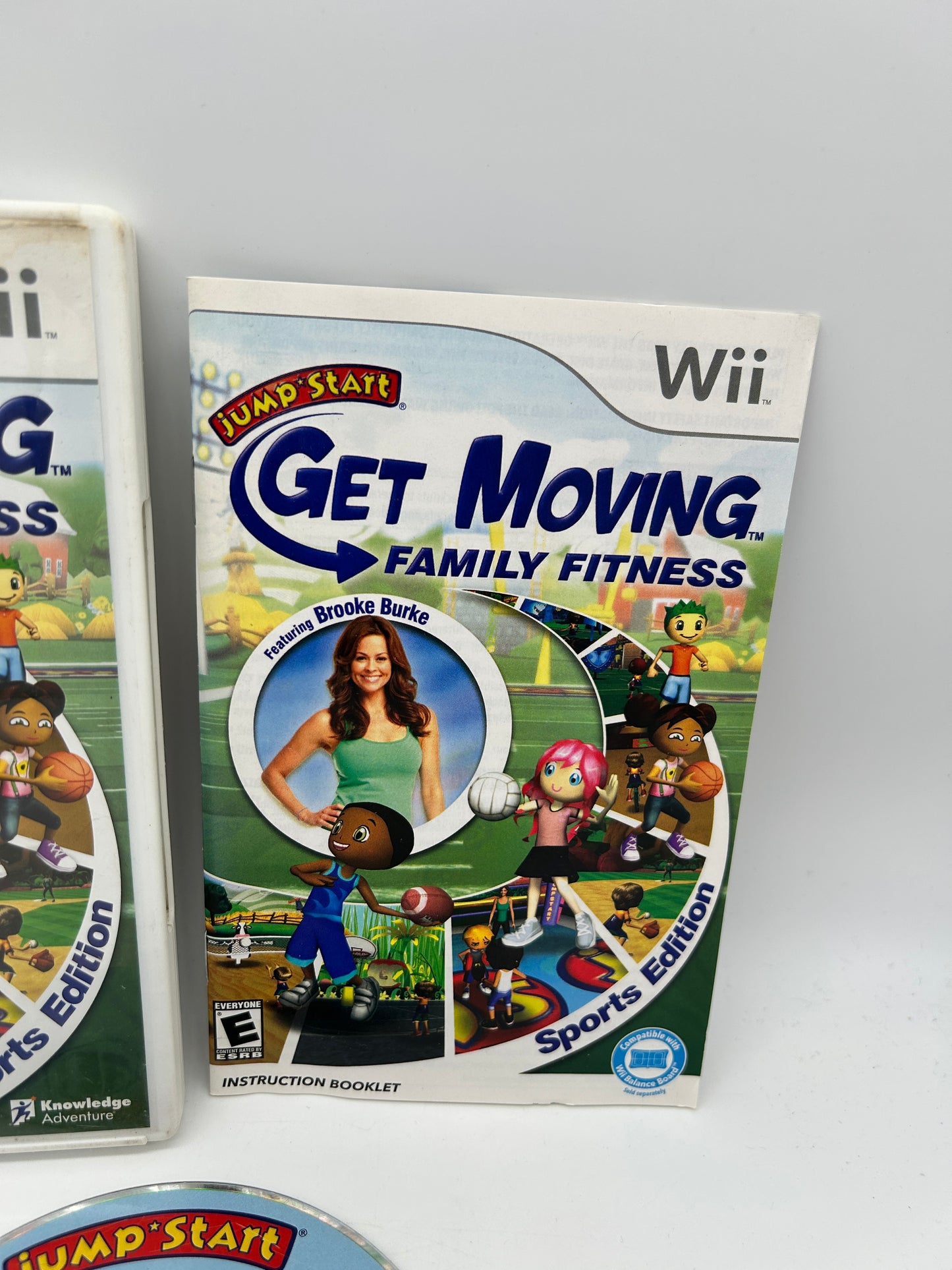 NiNTENDO Wii | JUMPSTART GET MOViNG FAMiLY FiTNESS