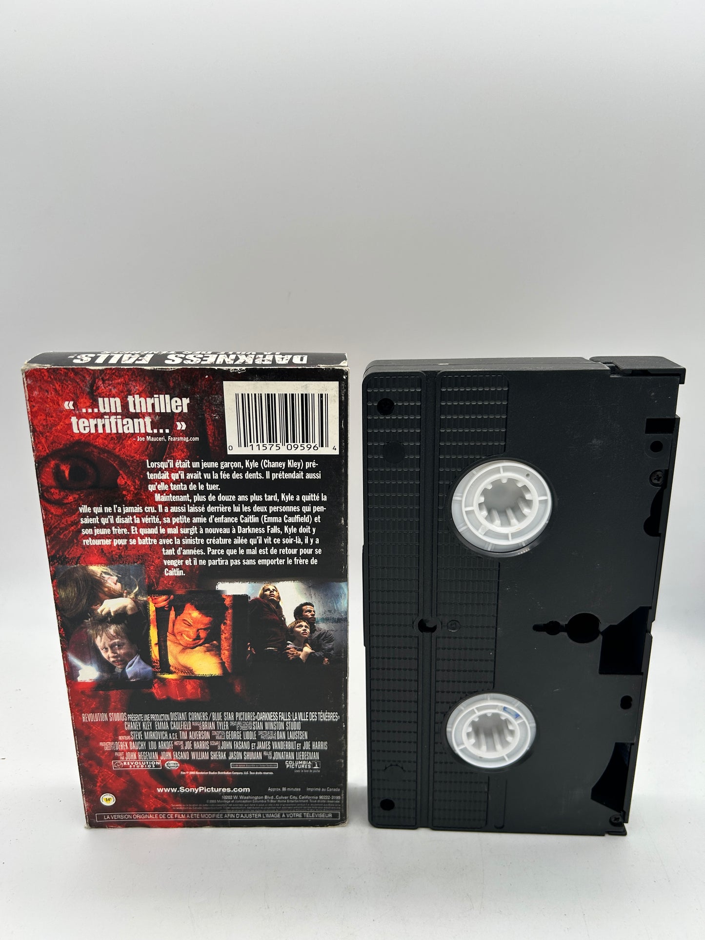 FiLM VHS FRANCAiS | DARKNESS FALLS LA ViLLE DES TENEBRES