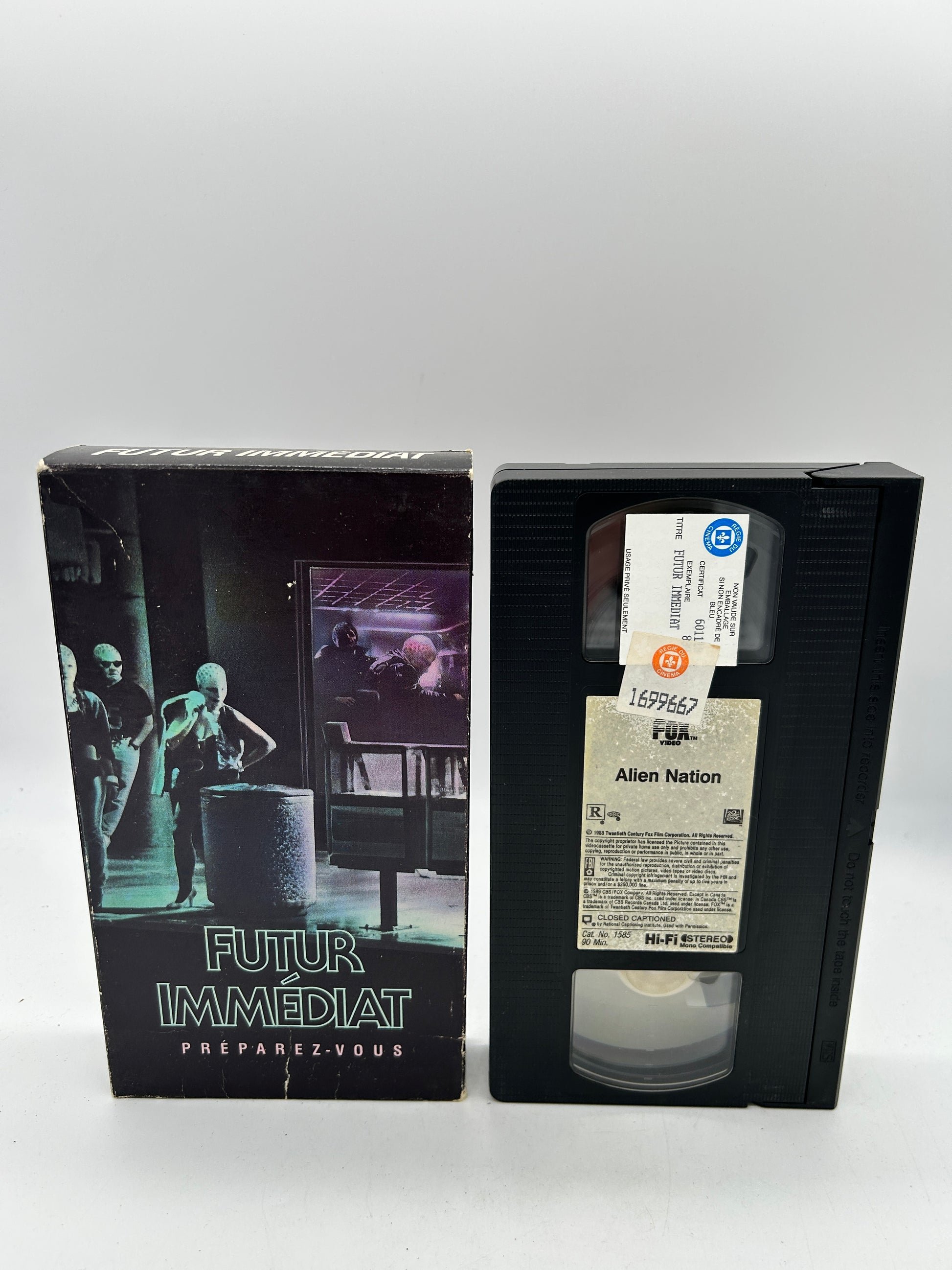 FiLM VHS FRANCAiS | FUTUR iMMEDiAT [ALiEN NATiON]