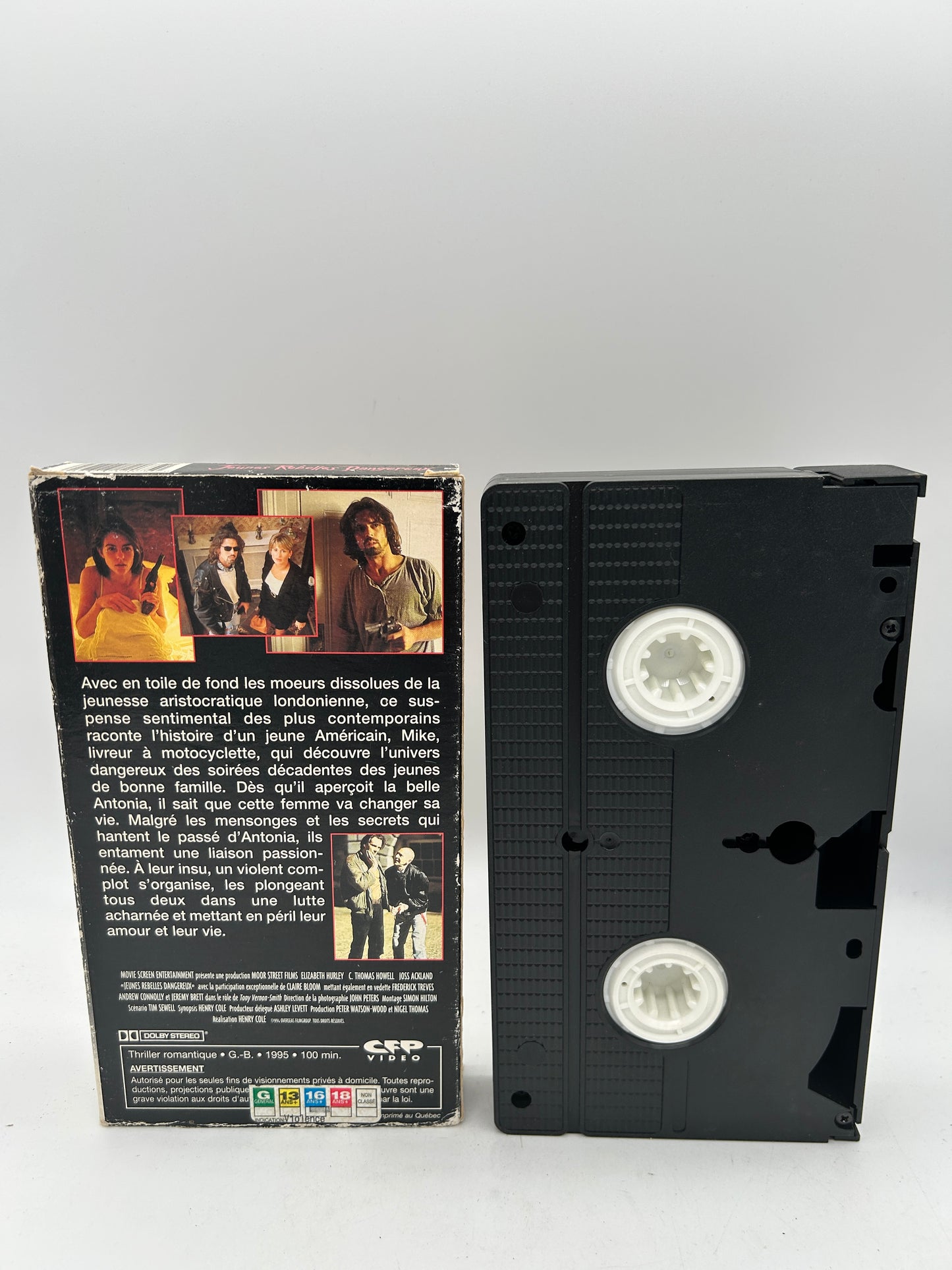 FiLM VHS FRANCAiS | JEUNES REBELLES DANGEREUX [MAD DOGS ENGLiSHMEN]