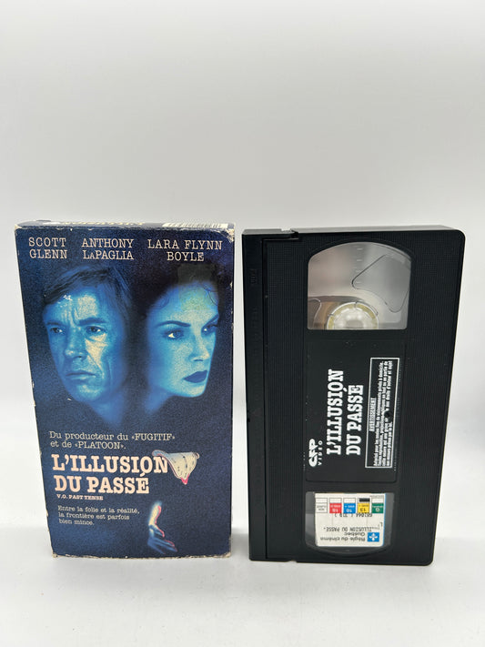 FiLM VHS FRANCAiS | iLLUSiON DU PASSE [PAST TENSE]