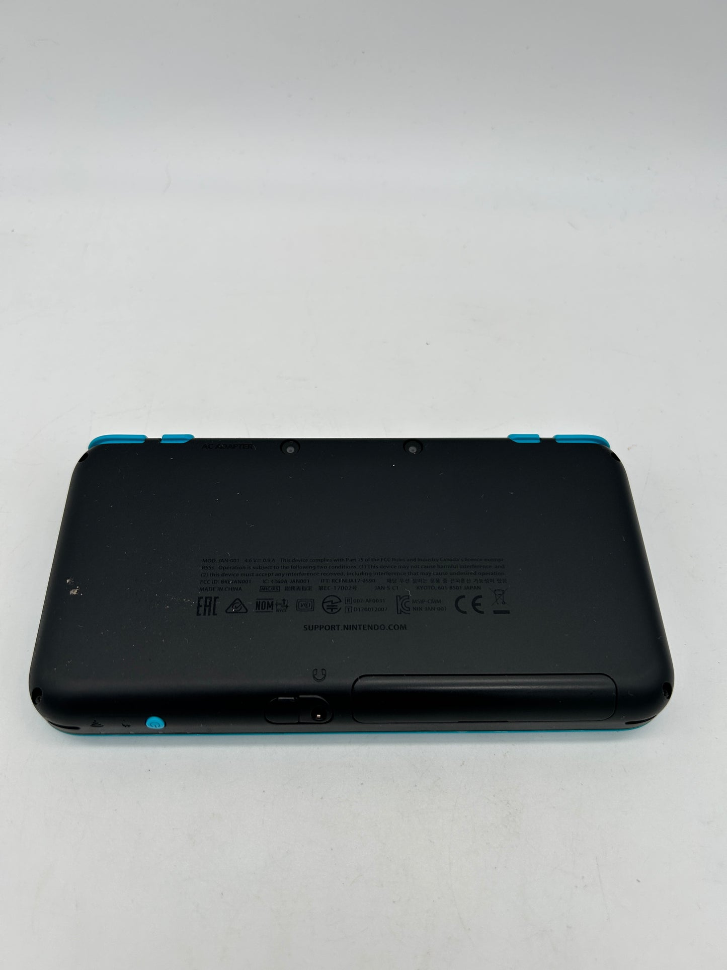 NiNTENDO 3DS NEW 2DS XL CONSOLE | MODEL NOiR ET TURQUOiSE