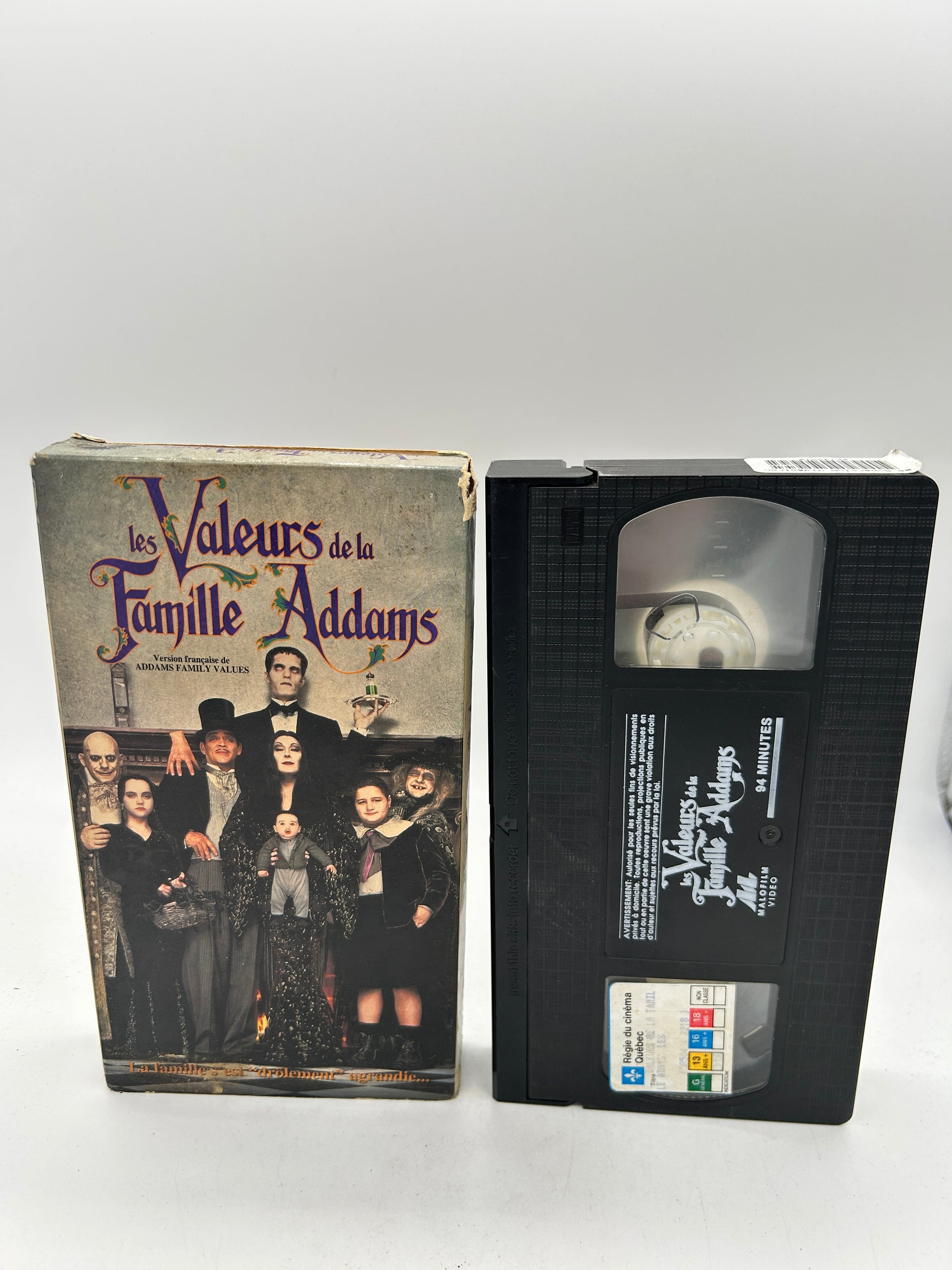 FiLM VHS FRANCAiS | LES VALEURS DE LA FAMiLLE ADDAMS [FAMiLY VALUES]