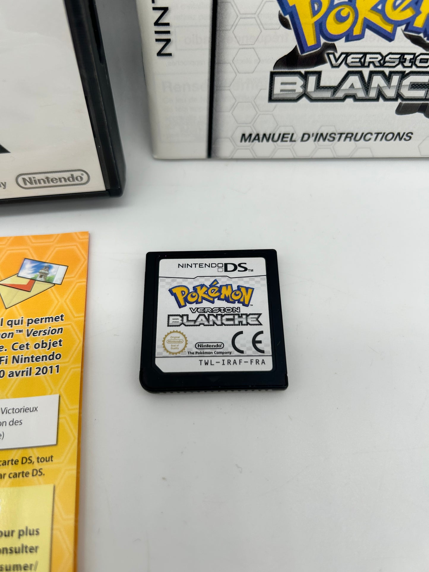 NiNTENDO DS | POKEMON WHITE VERSiON WHiTE