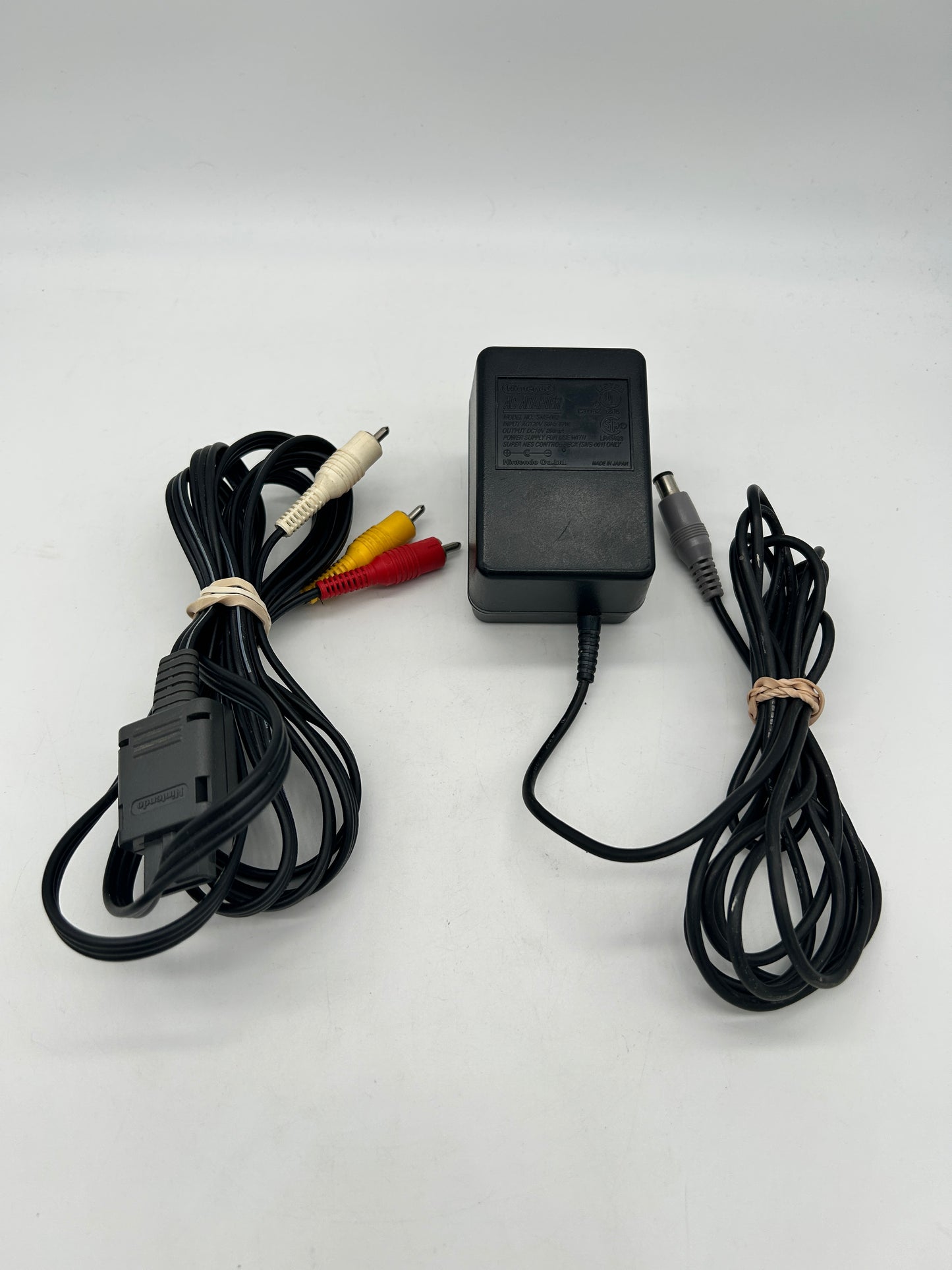 SUPER NiNTENDO [SNES] CONSOLE | MODEL GRiSE CONTROL DECK SNS-001