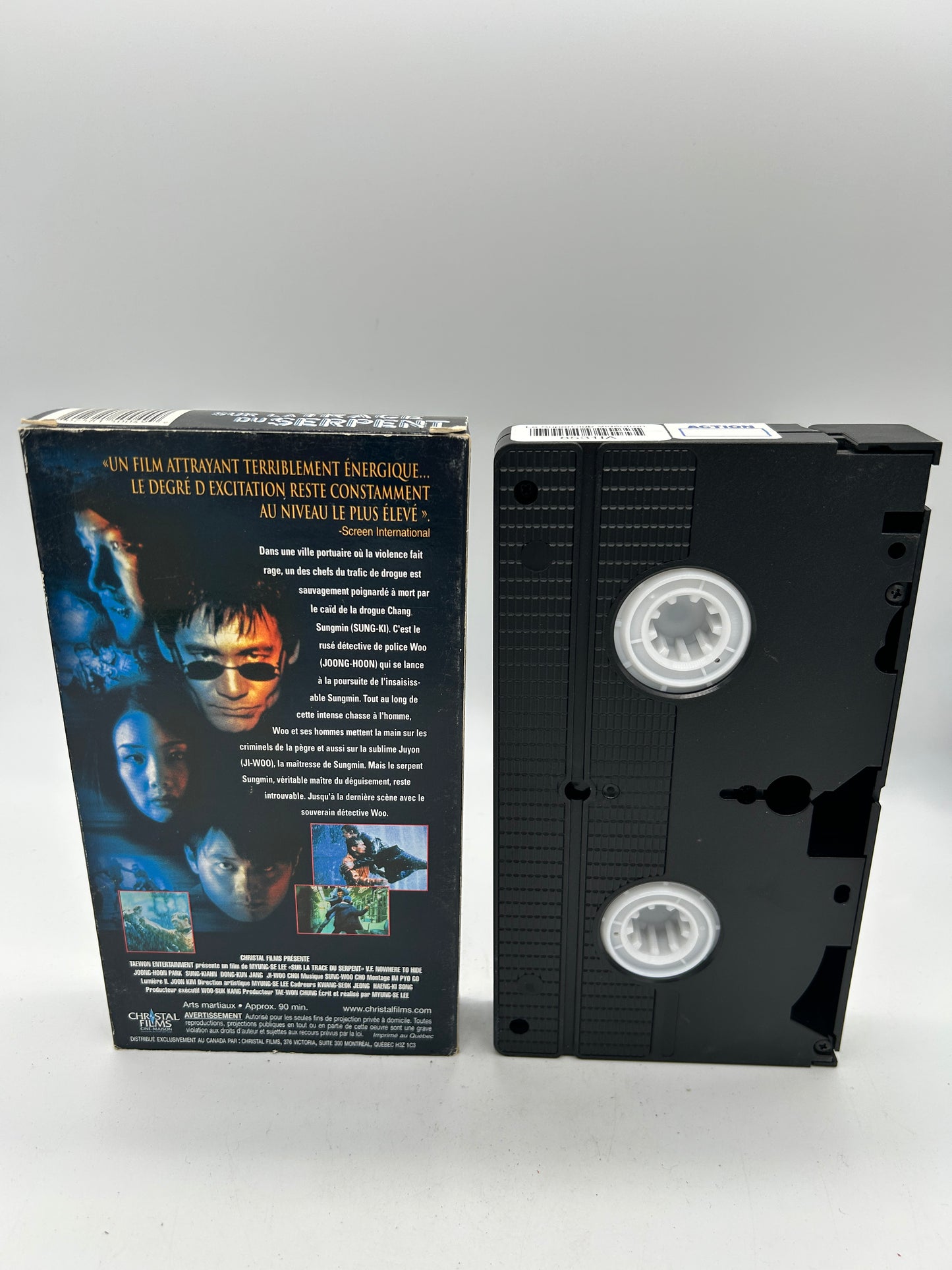FiLM VHS FRANCAiS | SUR LA TRACE DU SERPENT [NOWHERE TO HiDE]