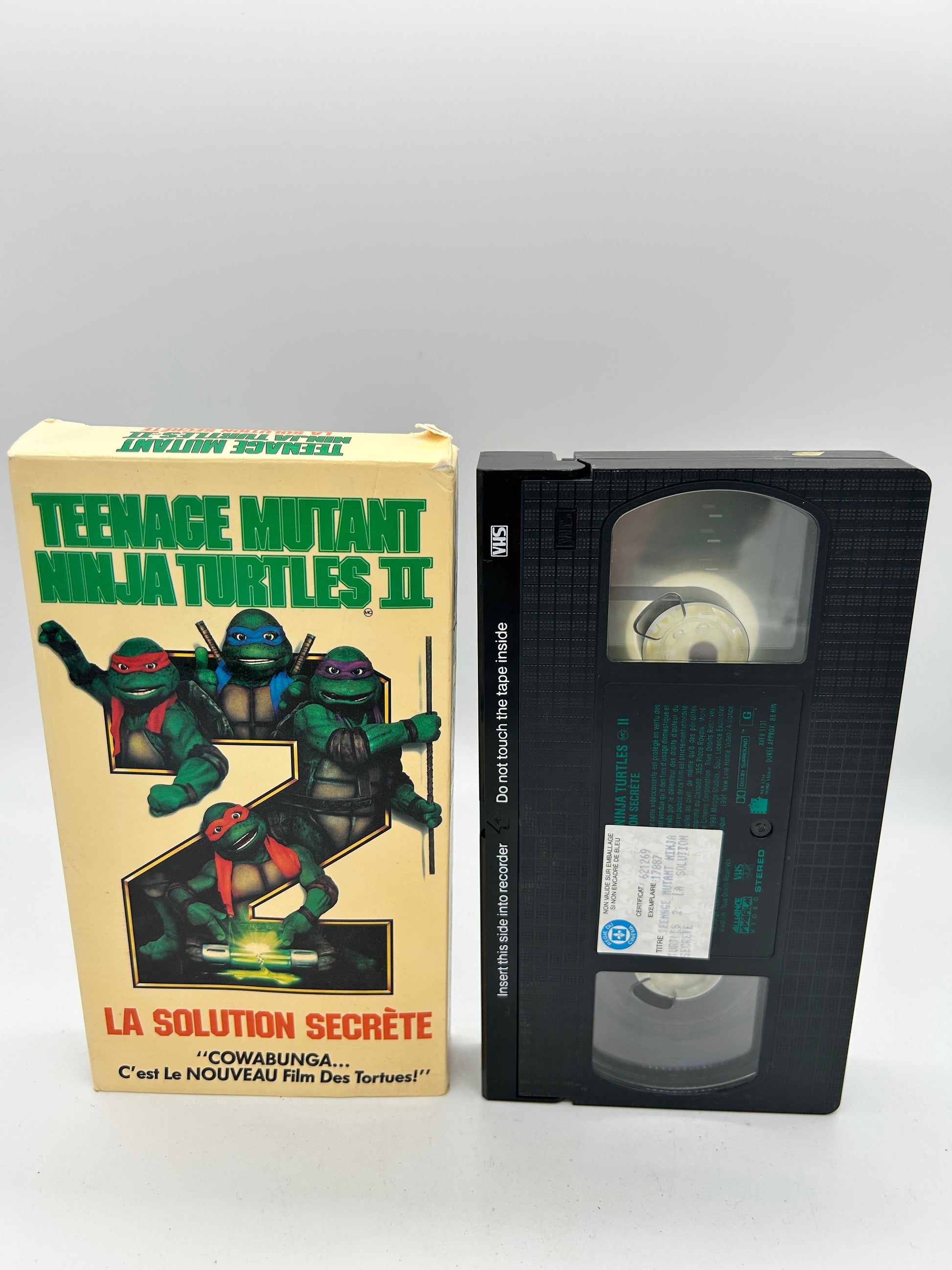 FiLM VHS FRANCAiS | LES TORTUES NiNJAS II LA SOLUTiON SECRÈTE [TEENAGE MUTANT NiNJA TURTLES]