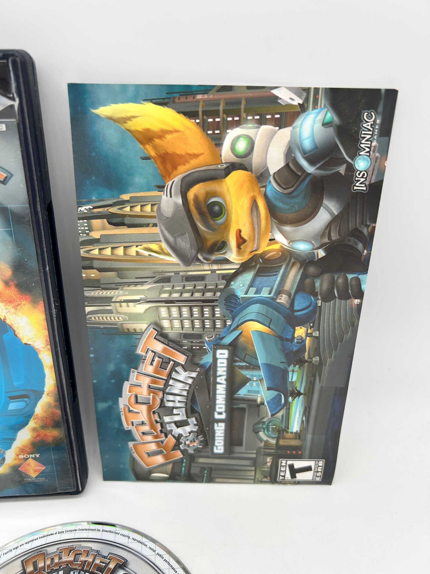 SONY PLAYSTATiON 2 [PS2] | RATCHET &amp; CLANK GOiNG COMMANDO
