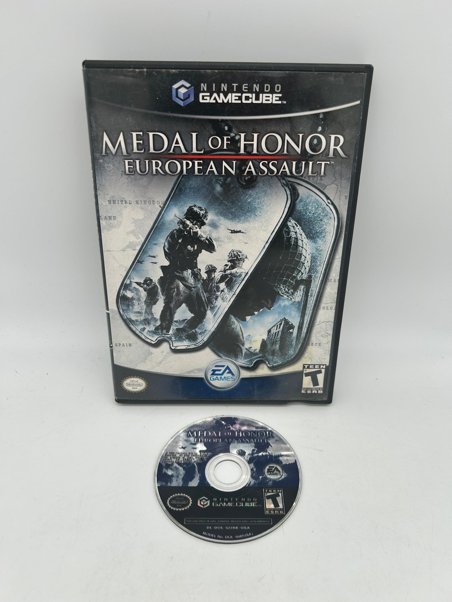 PiXEL-RETRO.COM : NINTENDO GAMECUBE COMPLETE CIB BOX MANUAL GAME NTSC MEDAL OF HONOR EUROPEAN ASSAULT