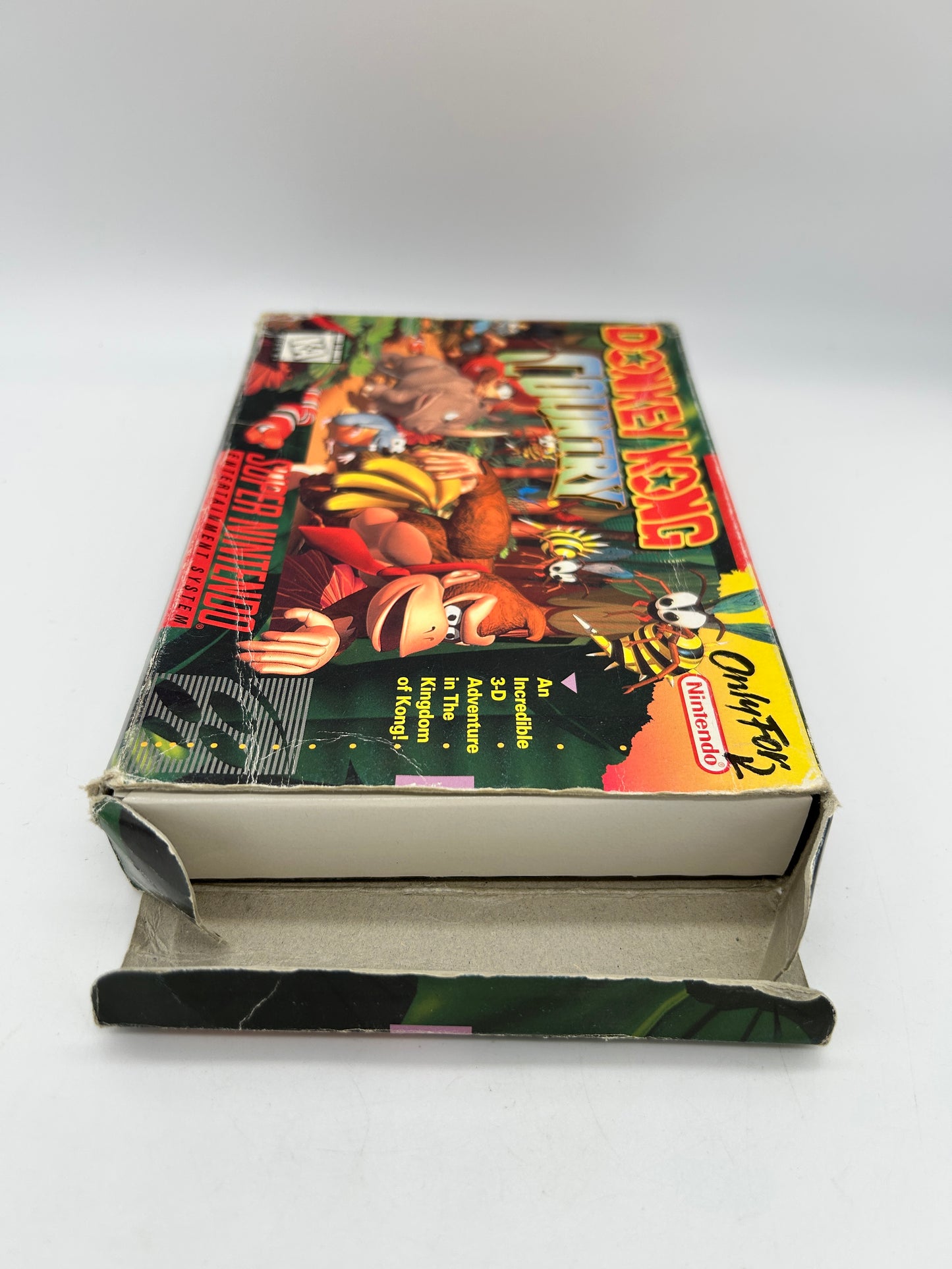 SUPER NiNTENDO [SNES] | DONKEY KONG COUNTRY
