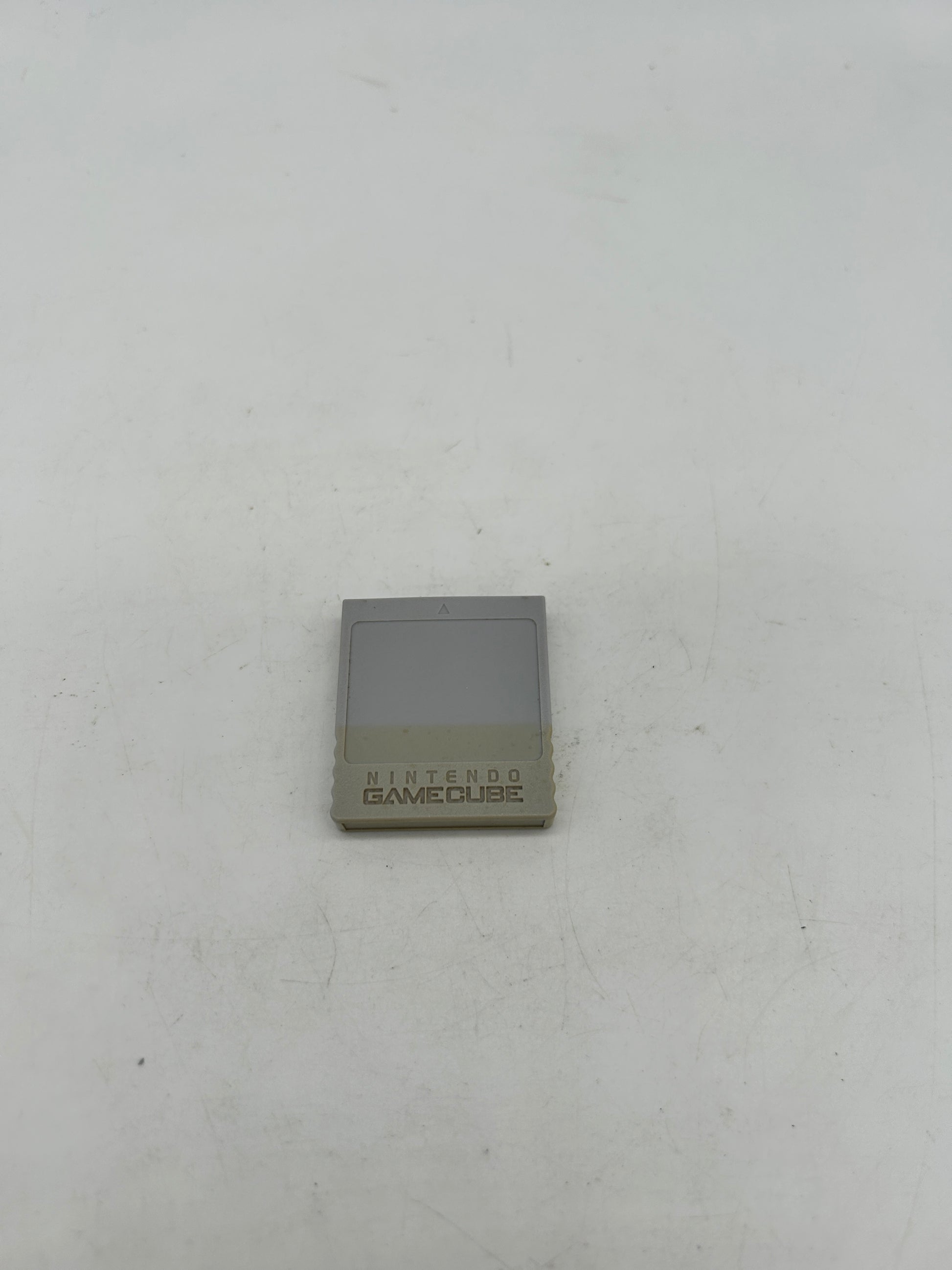 PiXEL-RETRO.COM : NINTENDO GAMECUBE (GC) MEMORY CARD 4MB NTSC DOL-008