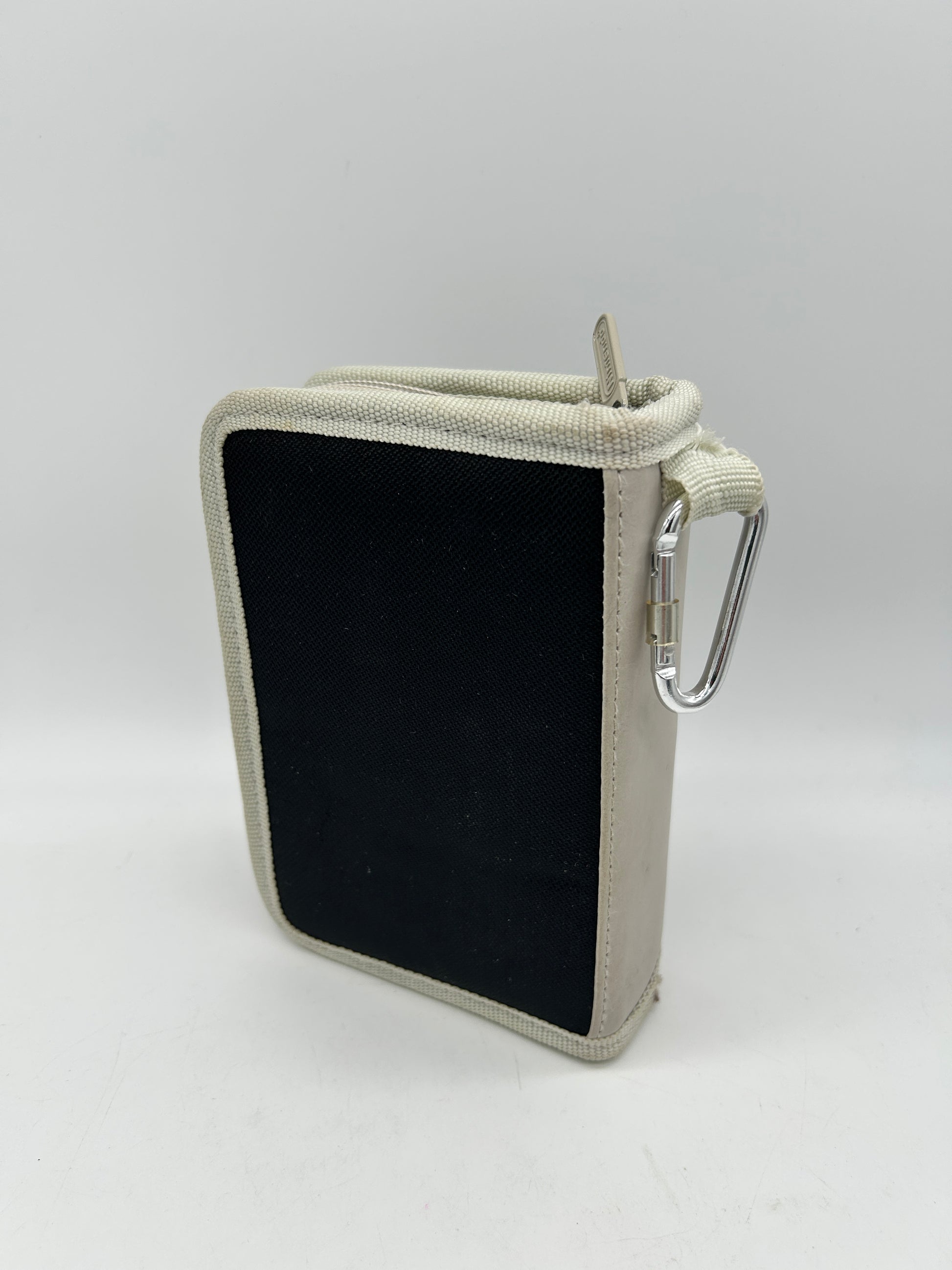 PiXEL-RETRO.COM : NINTENDO DS CARRYING CASE GAME SYSTEM ORGANIZER 