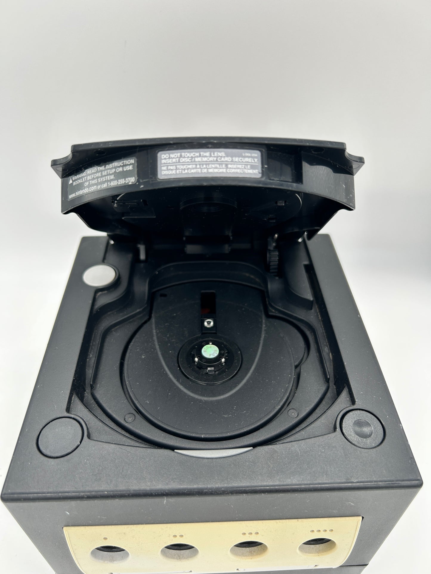 NiNTENDO GAMECUBE [NGC] CONSOLE | MODEL BLACK DOL-001 USA