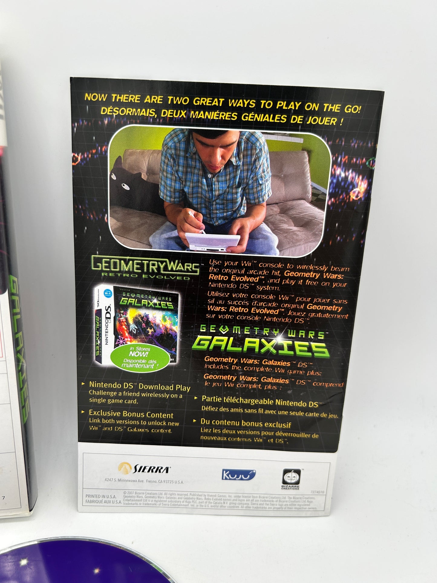 NiNTENDO Wii | GEOMETRY WARS GALAXiES