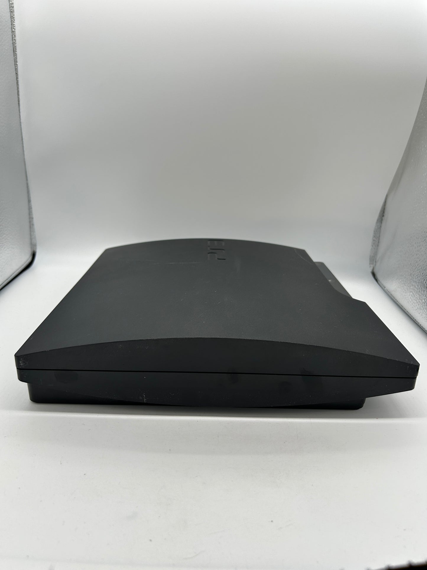 SONY PLAYSTATiON 3 [PS3] CONSOLE | ORiGiNALE NOiRE MiNCE 250GB (SLiM BLACK VERSiON) | CECH-2001B