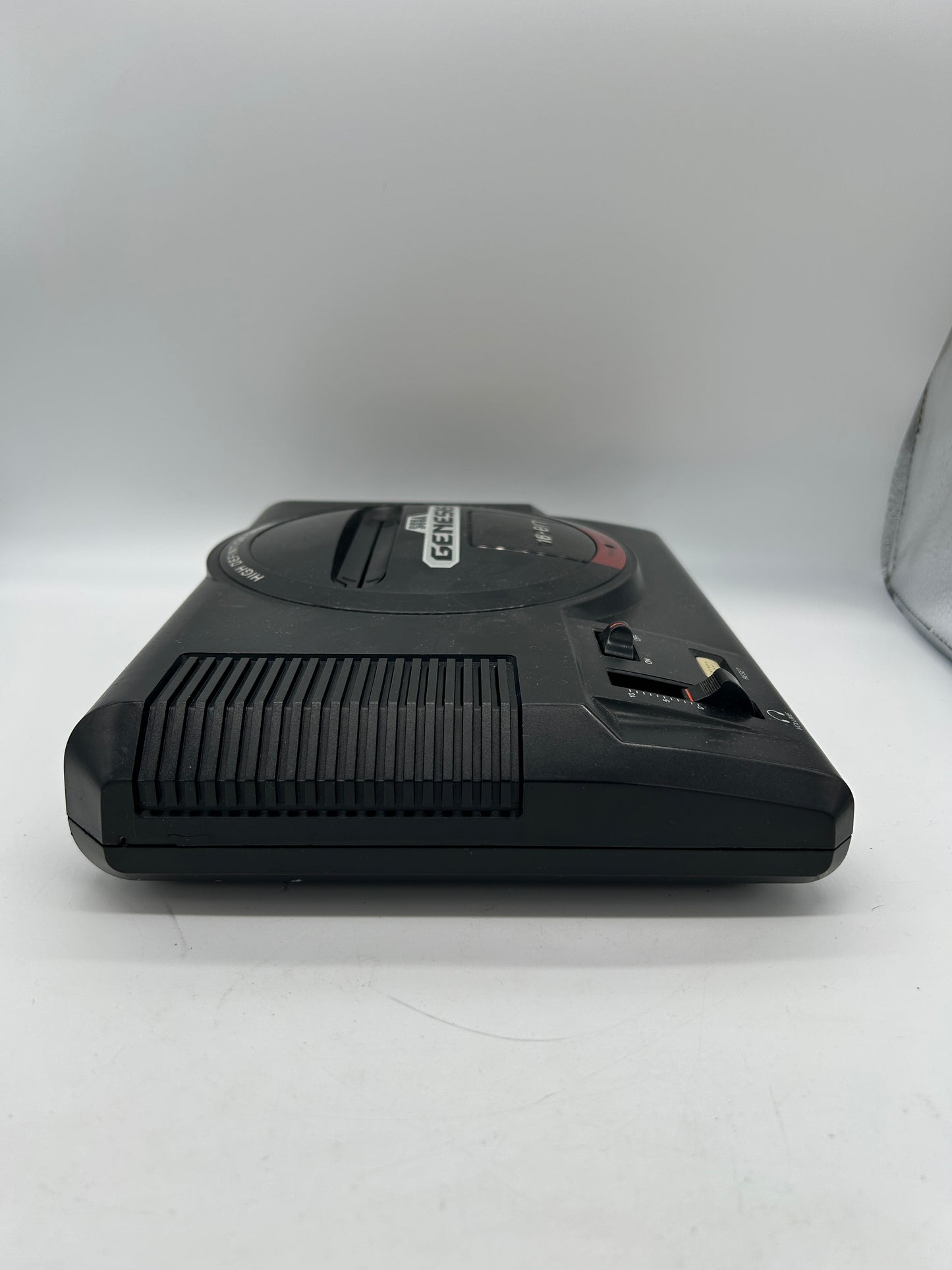SEGA GENESiS CONSOLE | MODEL 1 HDG HiGH DEFINITiON GRAPHiCS BLACK MK-1601-22