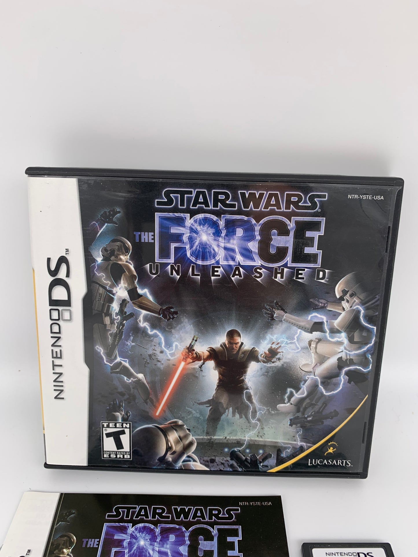 NiNTENDO DS | STAR WARS THE FORCE UNLEASHED