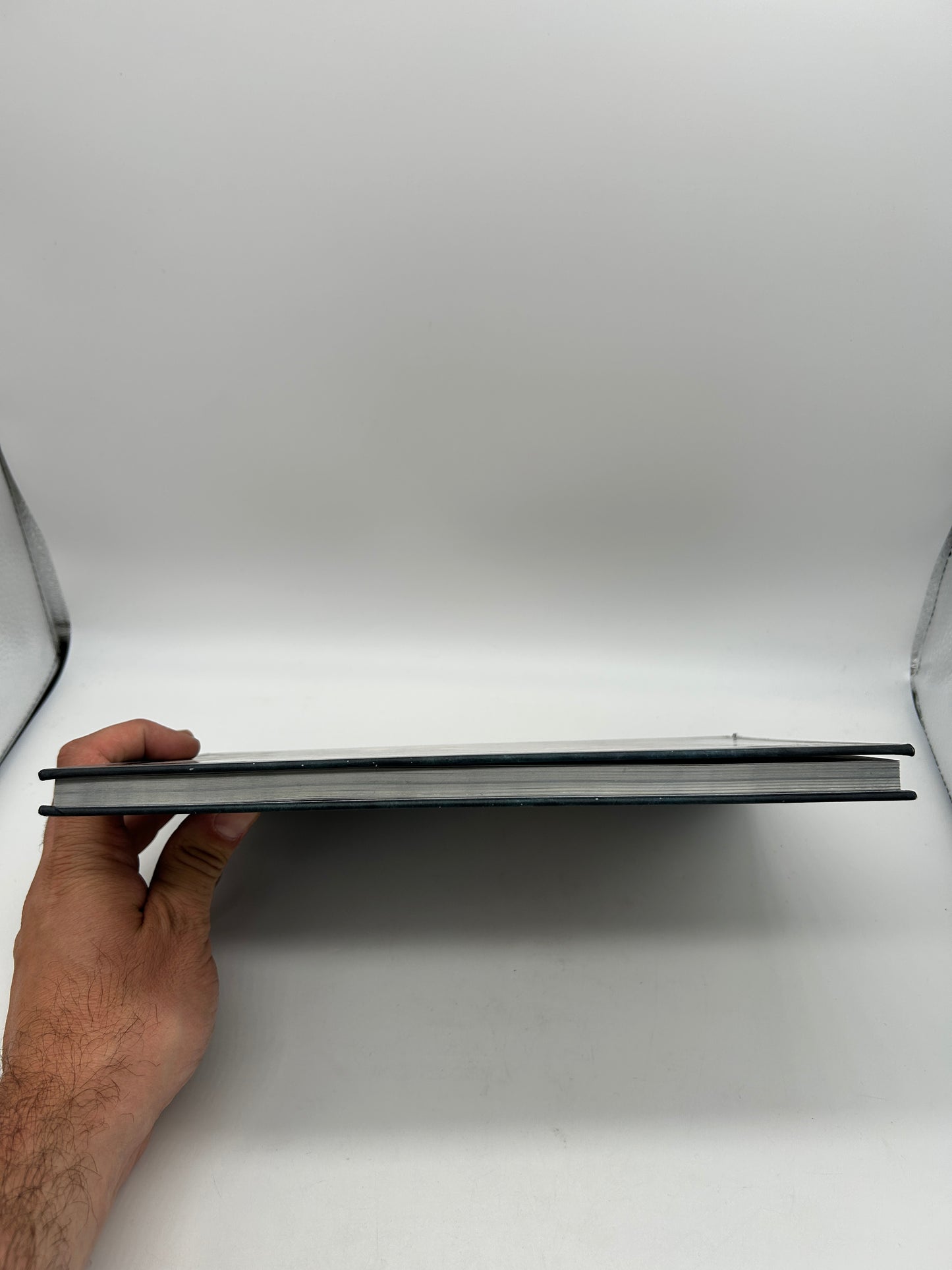 WARHAMMER 40,000 STRATEGY GUIDE GAMES WORKSHOP HARDCOVER CODEX ASTRA MiLiTARUM