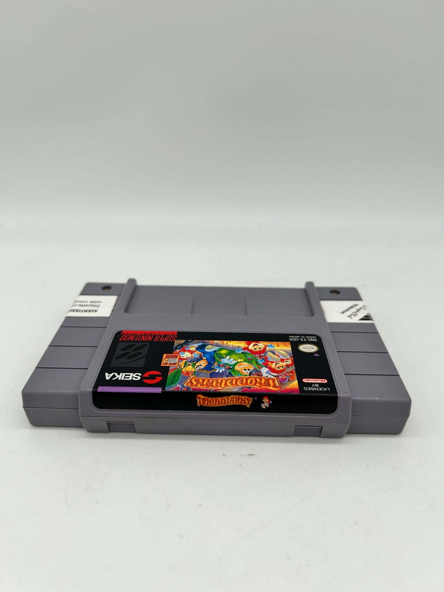 SUPER NiNTENDO [SNES] | TRODDLERS