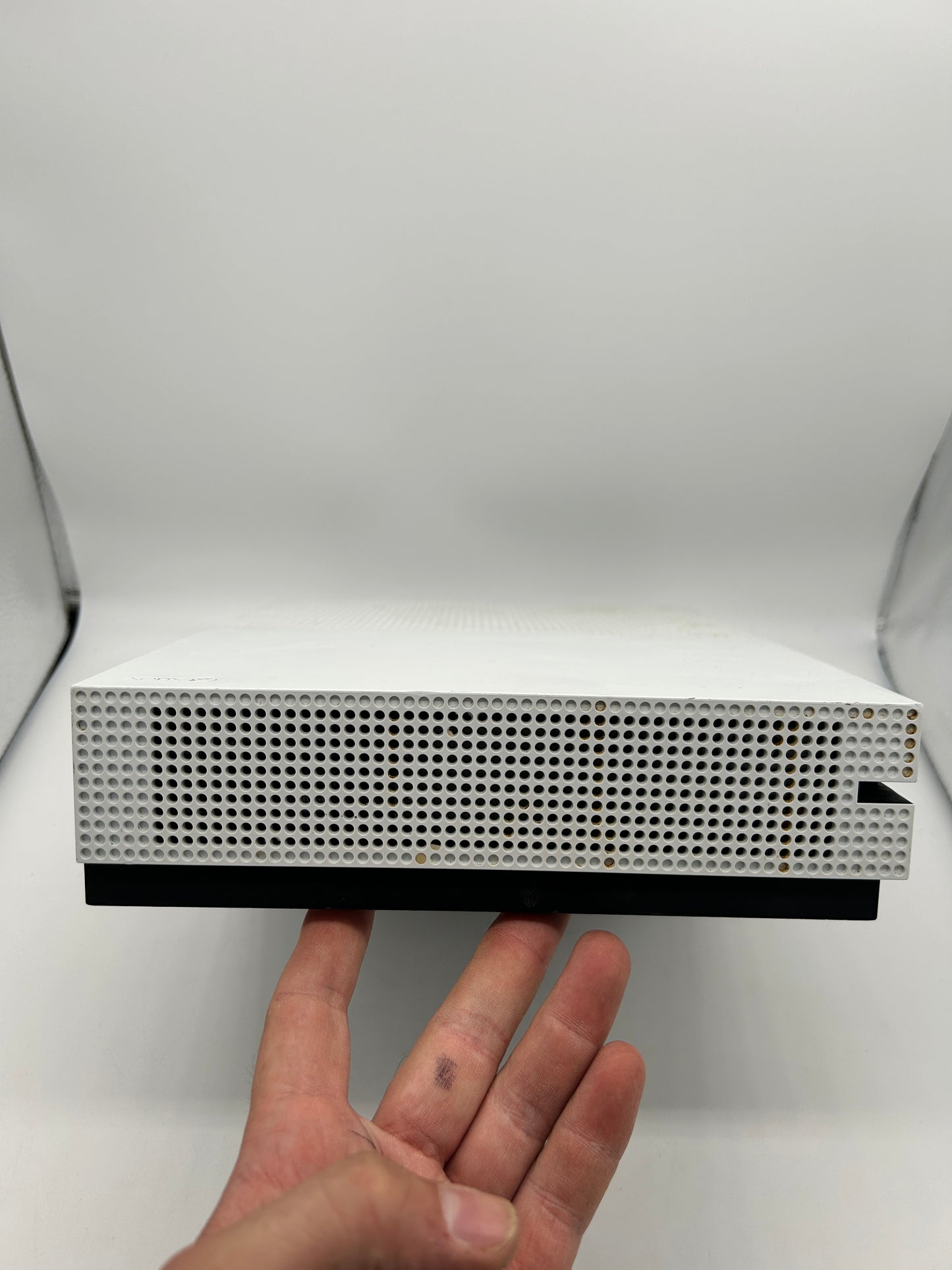 MiCROSOFT XBOX ONE S CONSOLE | ORiGiNAL WHITE 500 GB | MODEL 1581