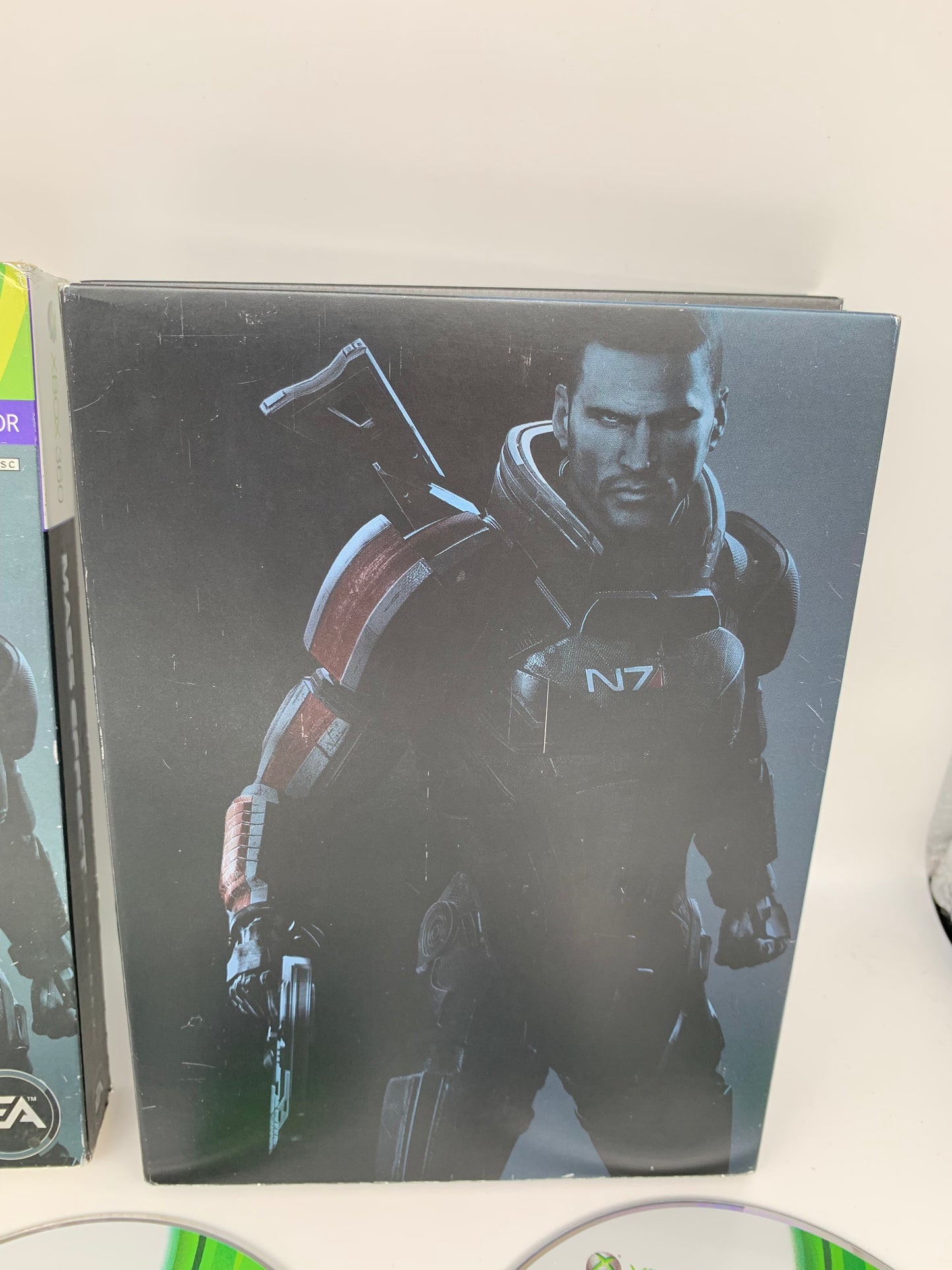 MiCROSOFT XBOX 360 | MASS EFFECT TRiLOGY | LiMiTED EDiTiON STEELCASE