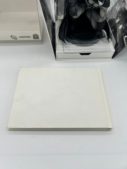 SONY PLAYSTATION 3 [PS3] | BATMAN ARKHAM CiTY STATUE | COLLECTORS EDiTiON