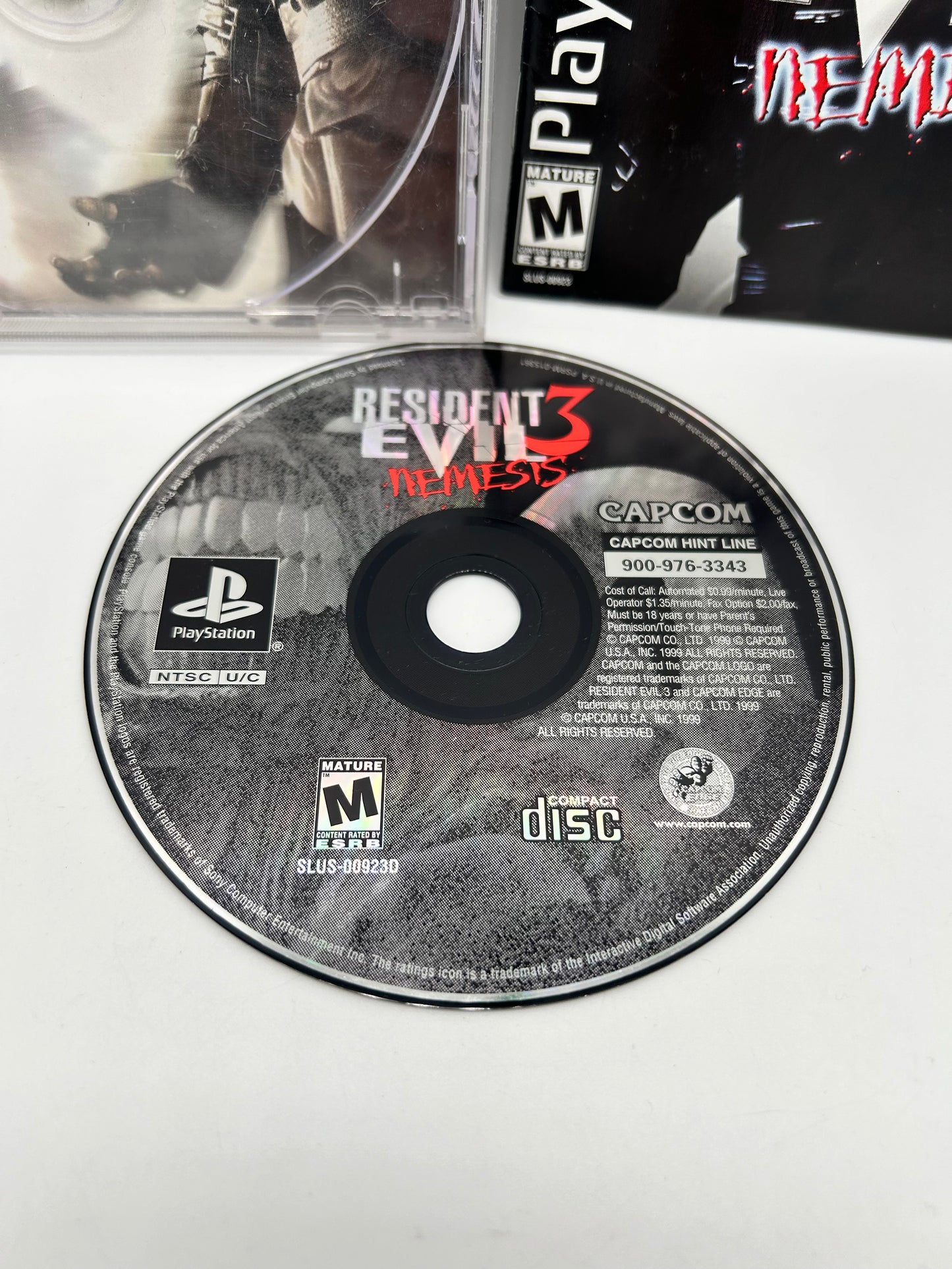 SONY PLAYSTATiON [PS1] | RESiDENT EViL 3 NEMESiS