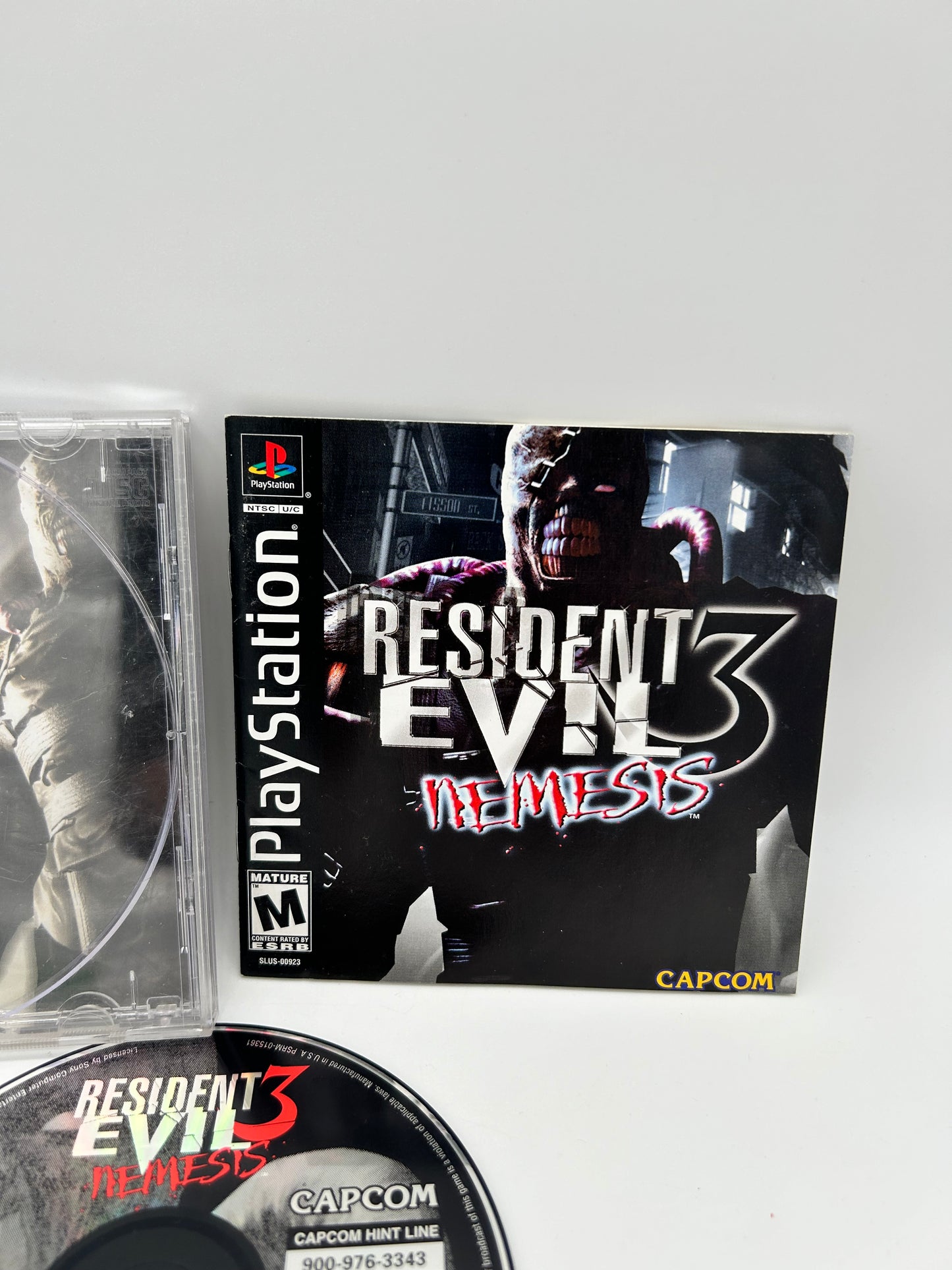 SONY PLAYSTATiON [PS1] | RESiDENT EViL 3 NEMESiS