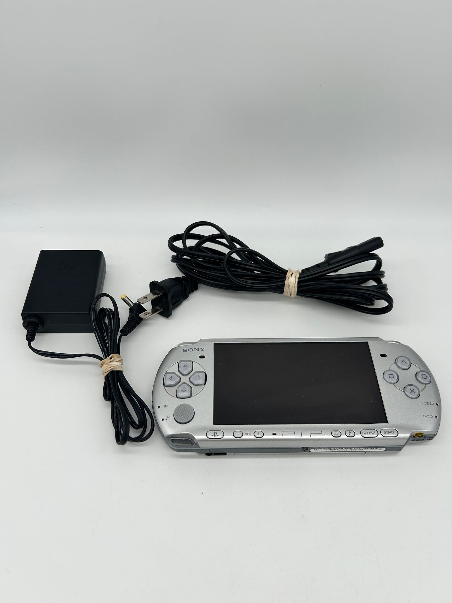 PiXEL-RETRO.COM : SONY PLAYSTATiON PORTABLE [PSP] CONSOLE | MODEL ARGENT SILVER PLATINUM PSP3001 PSP 3001