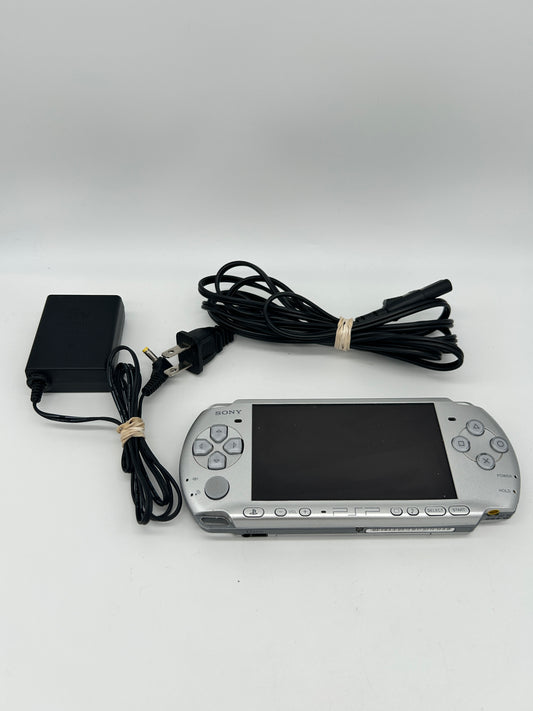 PiXEL-RETRO.COM : SONY PLAYSTATiON PORTABLE [PSP] CONSOLE | MODEL ARGENT SILVER PLATINUM PSP3001 PSP 3001