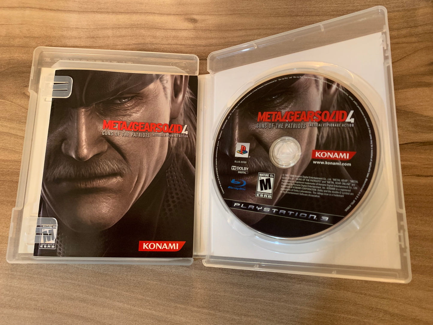 SONY PLAYSTATiON 3 [PS3] | METAL GEAR SOLiD 4 GUNS OF THE PATRiOTS