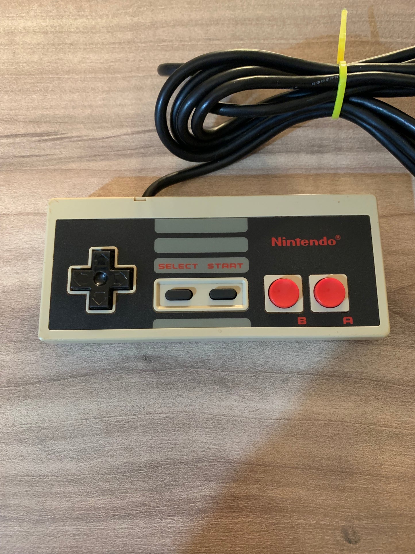 NiNTENDO [NES] CONTROLLER | MODEL NES-004