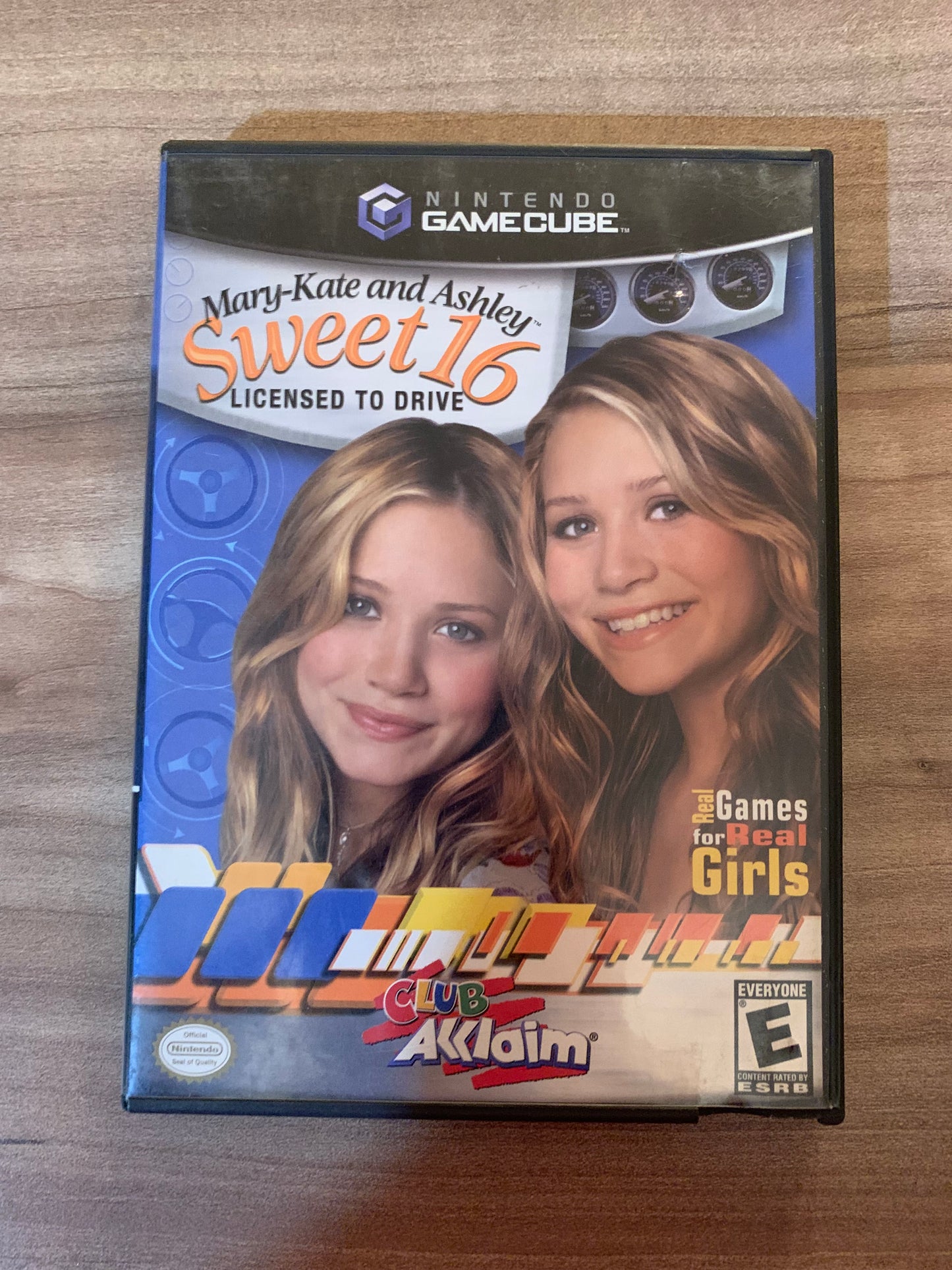NiNTENDO GAMECUBE [NGC] | MARY-KATE AND ASHLEY SWEET 16 LiCENSED TO DRiVE