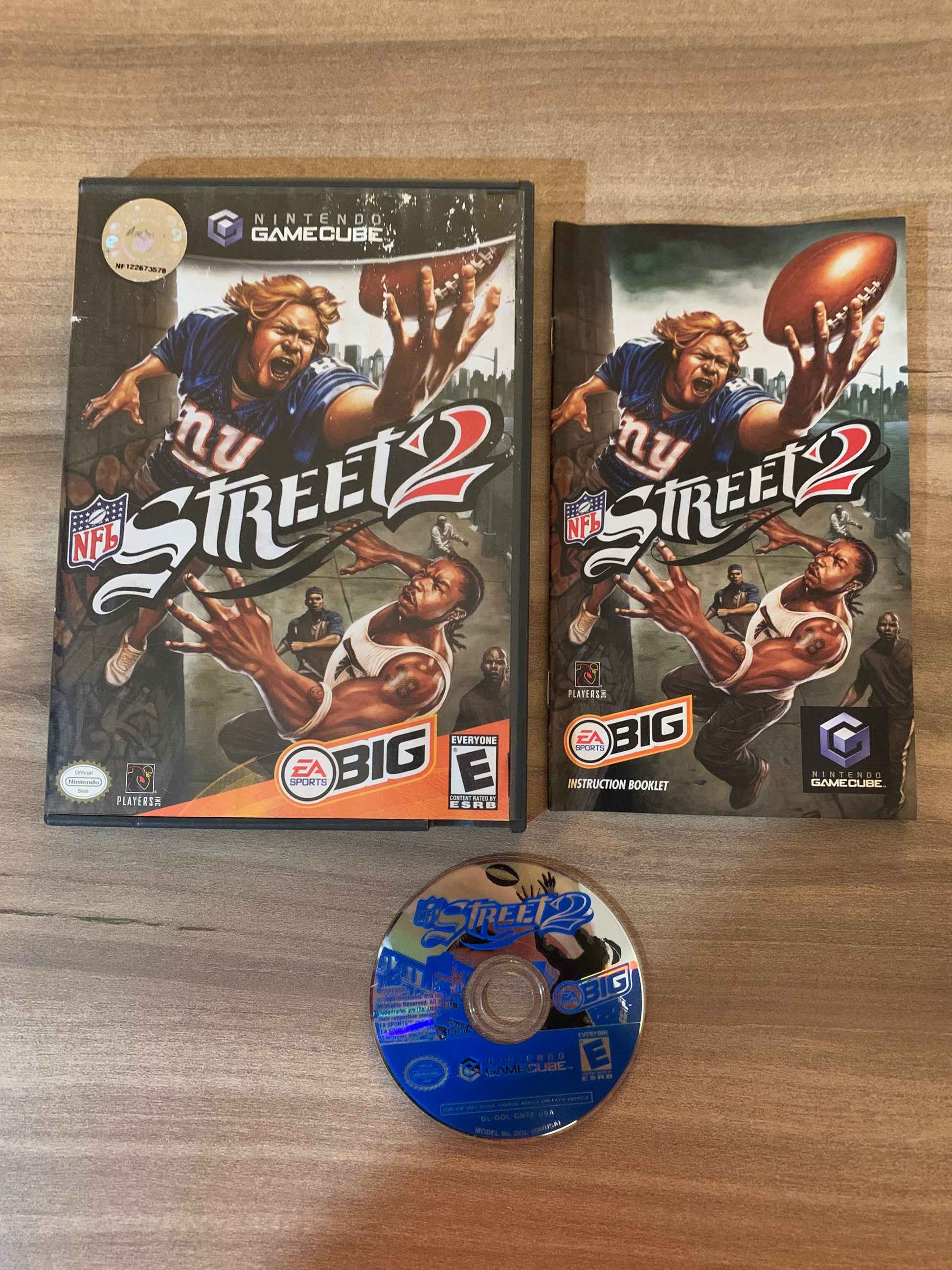 PiXEL-RETRO.COM : NINTENDO GAMECUBE COMPLETE CIB BOX MANUAL GAME NTSC NFL STREET 2