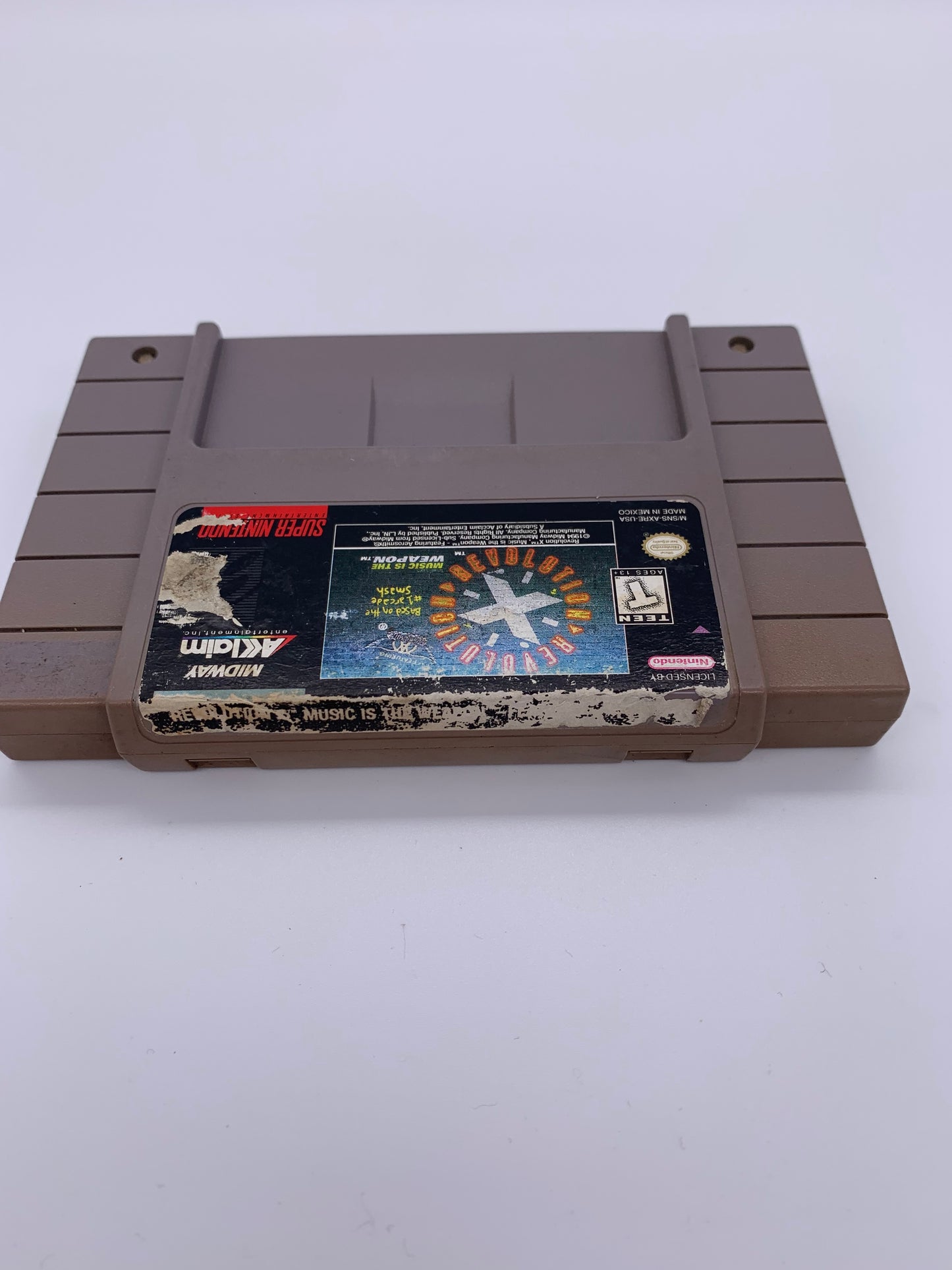 SUPER NiNTENDO [SNES] | REVOLUTION