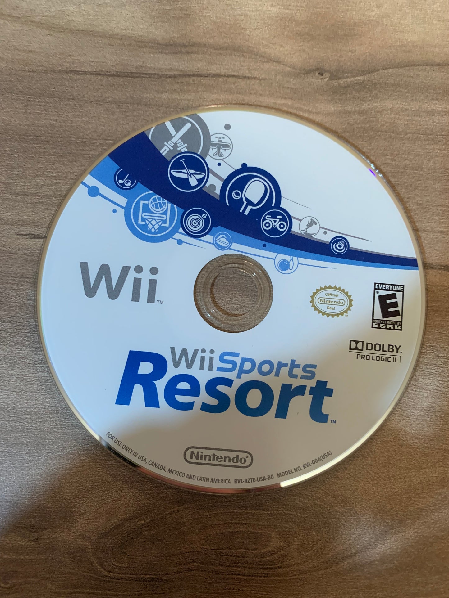 NiNTENDO Wii | Wii SPORTS RESORT Wii MOTiON PLUS BUNDLE