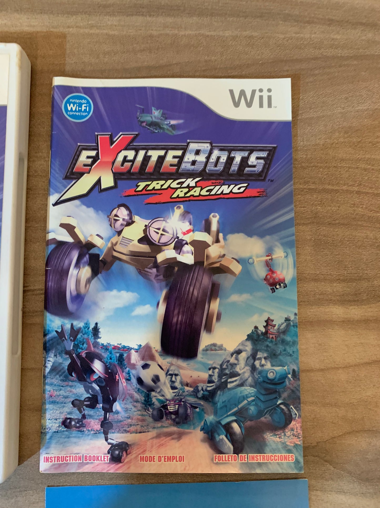 NiNTENDO Wii | EXCiTEBOTS TRiCK RACiNG