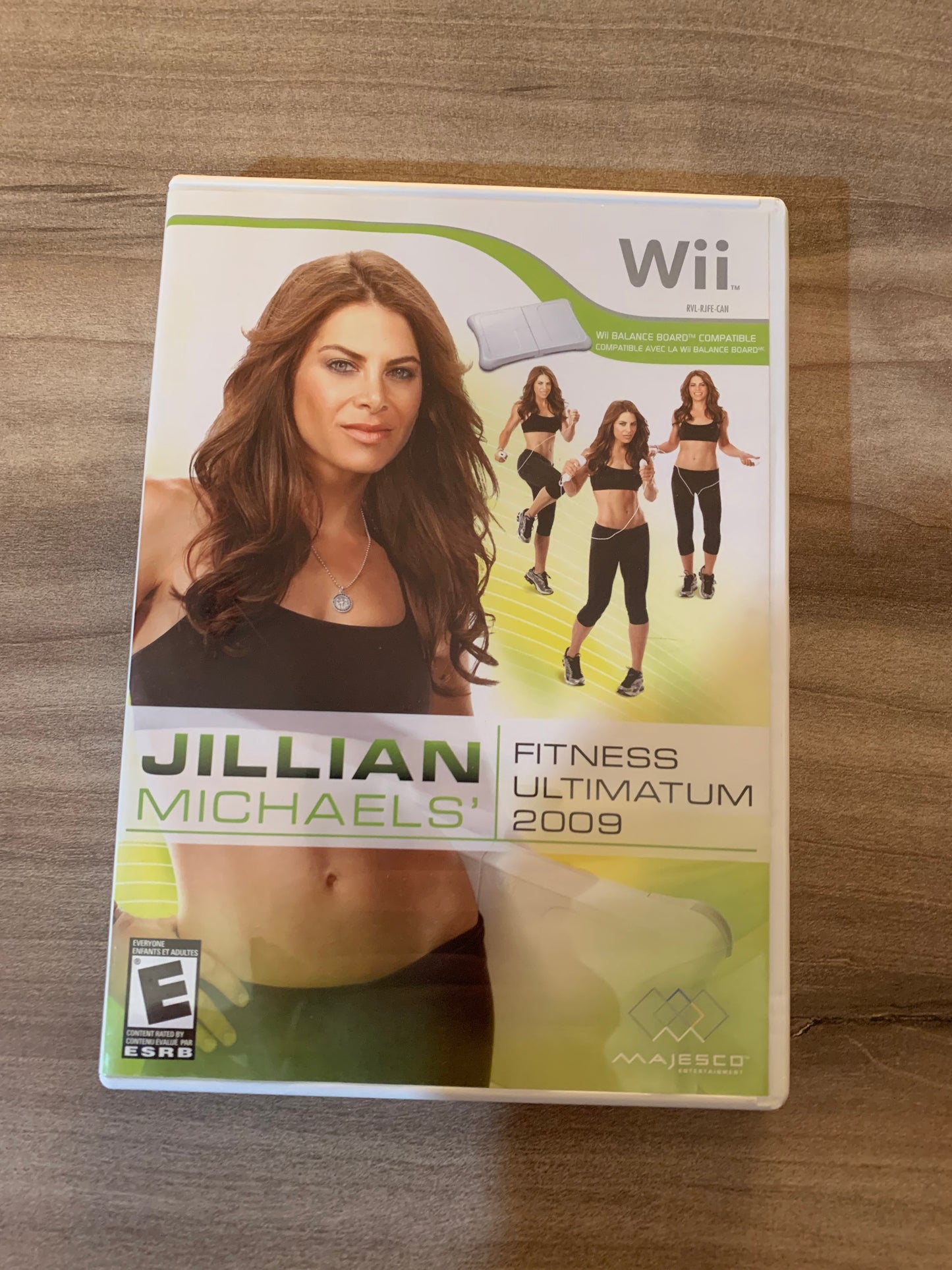 NiNTENDO Wii | JiLLiAN MiCHAELS FiTNESS ULTiMATUM 2009