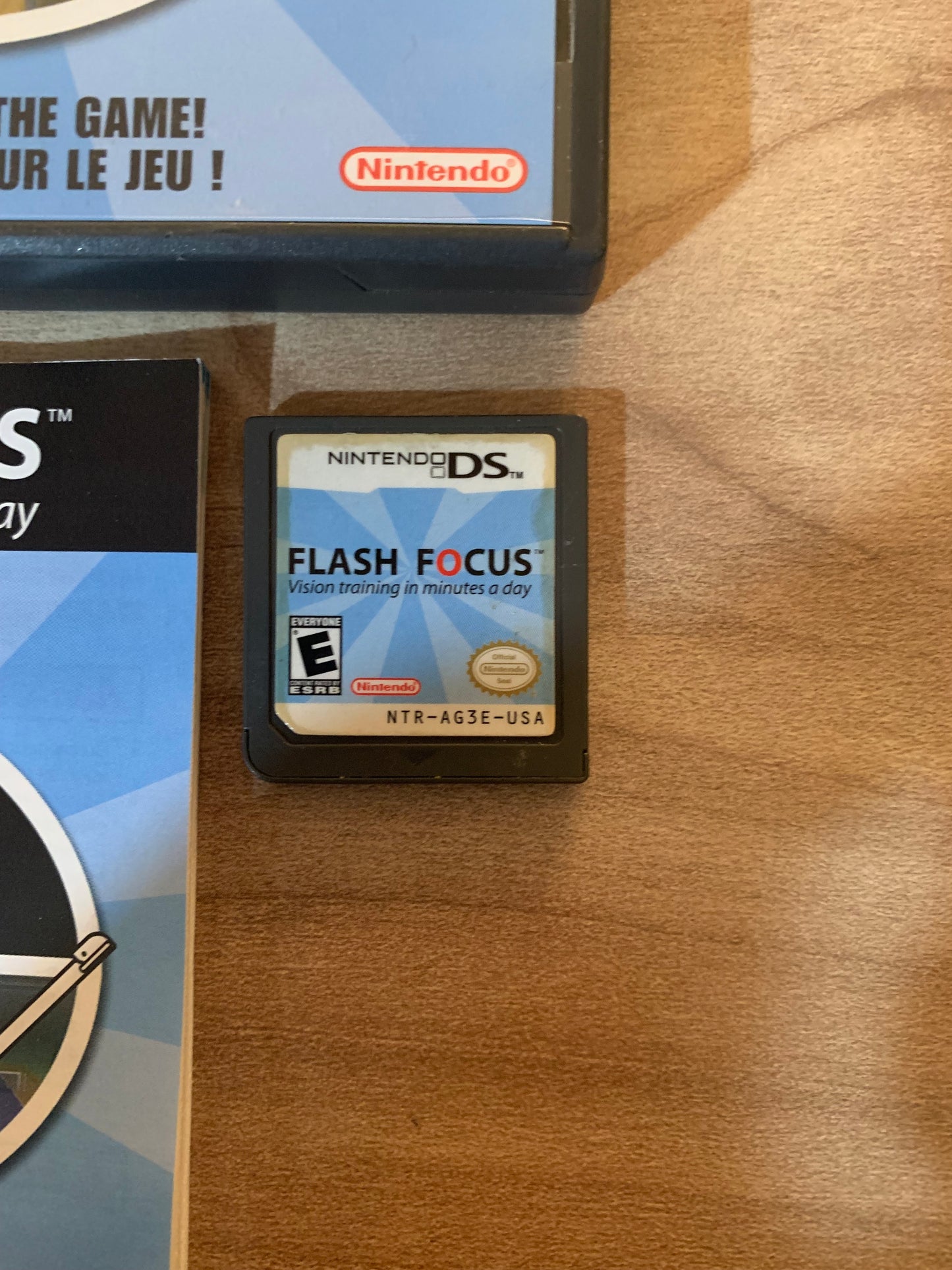 NiNTENDO DS | FLASH FOCUS ViSiON TRAiNING iN MiNUTES A DAY