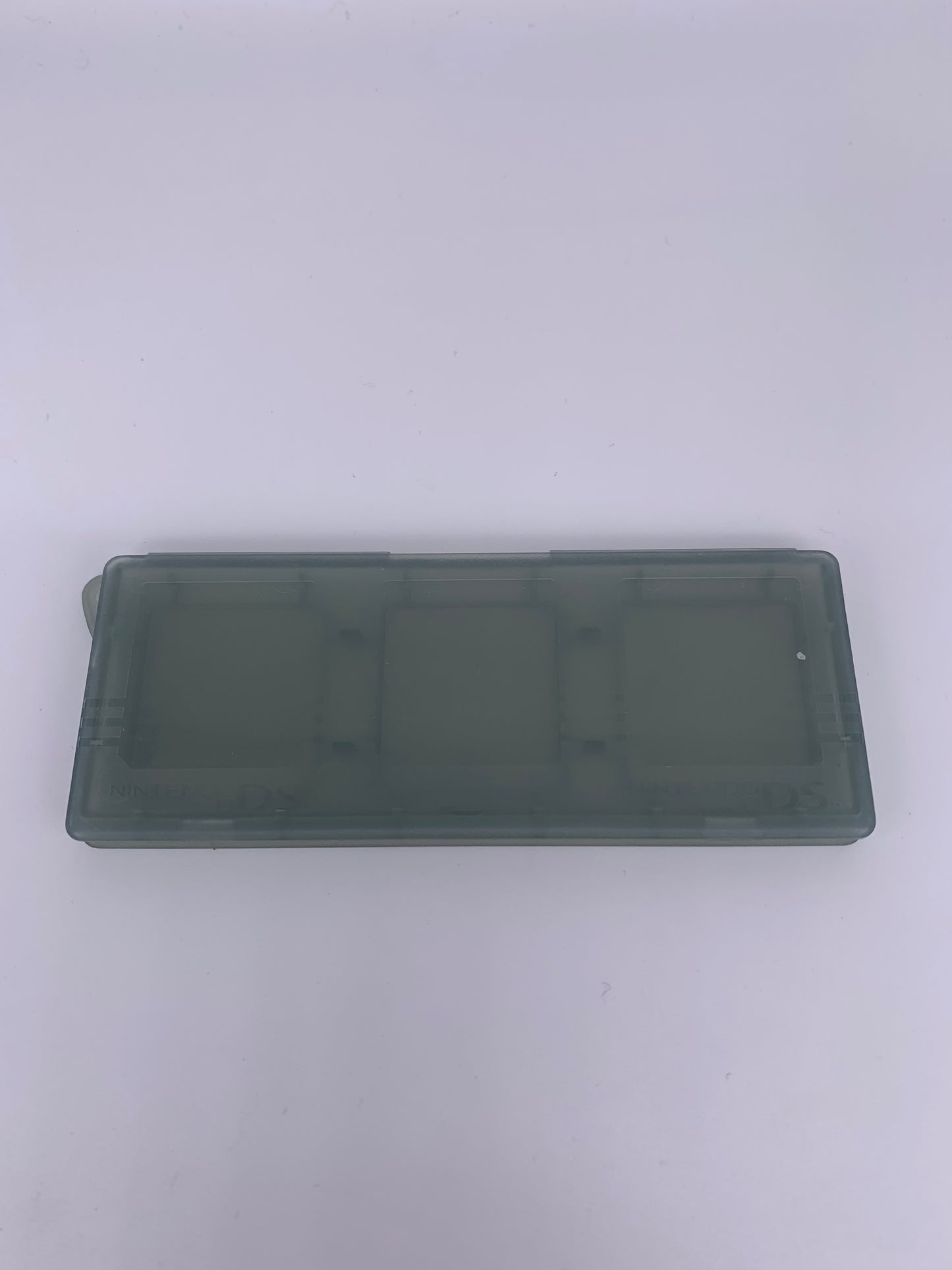 PiXEL-RETRO.COM : NINTENDO DS CARRYING CASE FOR 3 GAMES