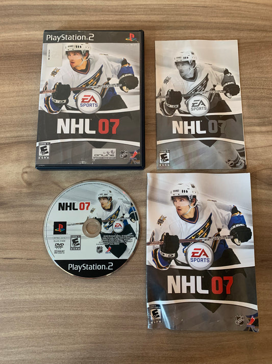 PiXEL-RETRO.COM : SONY PLAYSTATION 2 (PS2) COMPLET CIB BOX MANUAL GAME NTSC NHL 07