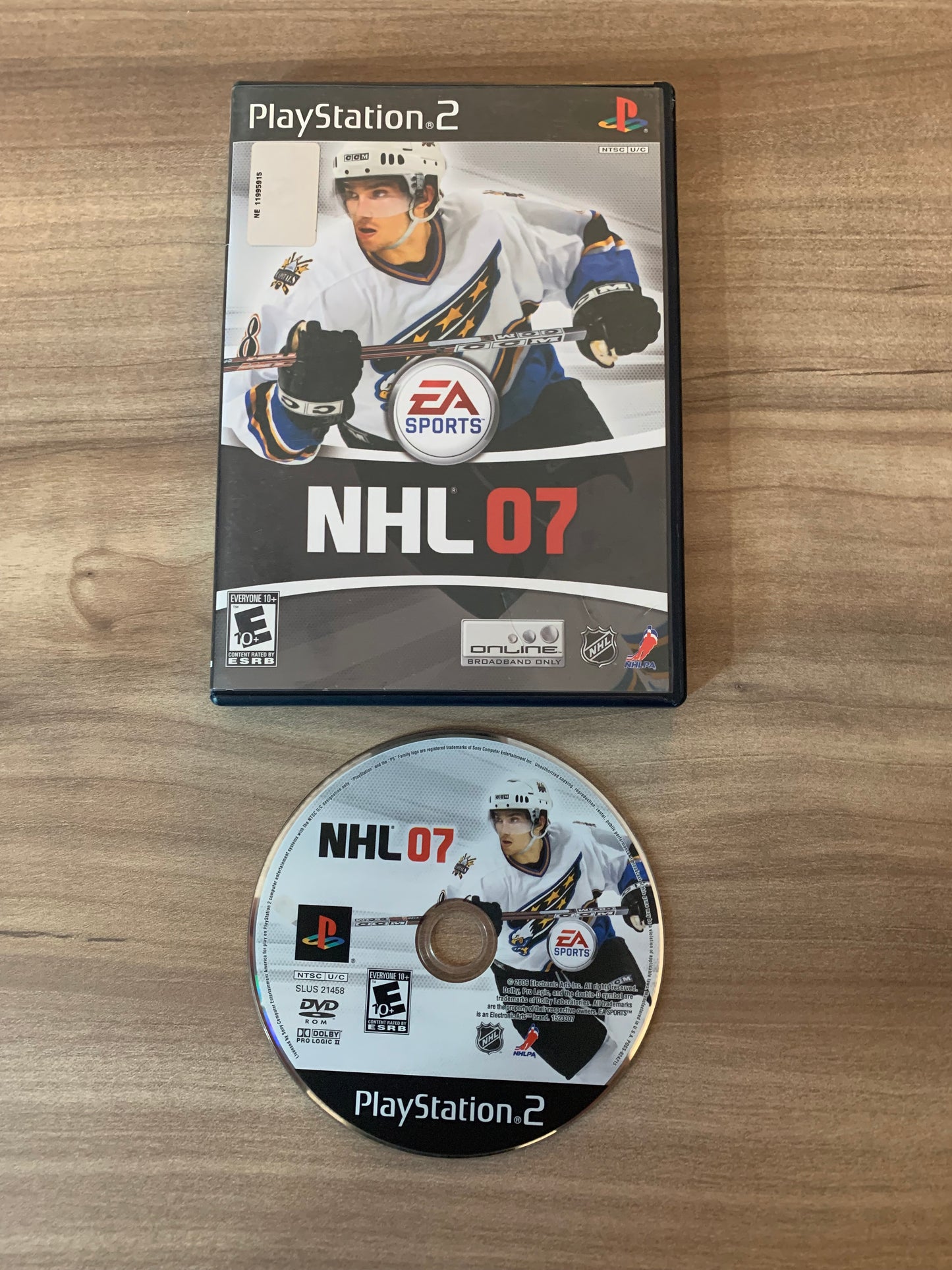 PiXEL-RETRO.COM : SONY PLAYSTATION 2 (PS2) COMPLET CIB BOX MANUAL GAME NTSC NHL 07