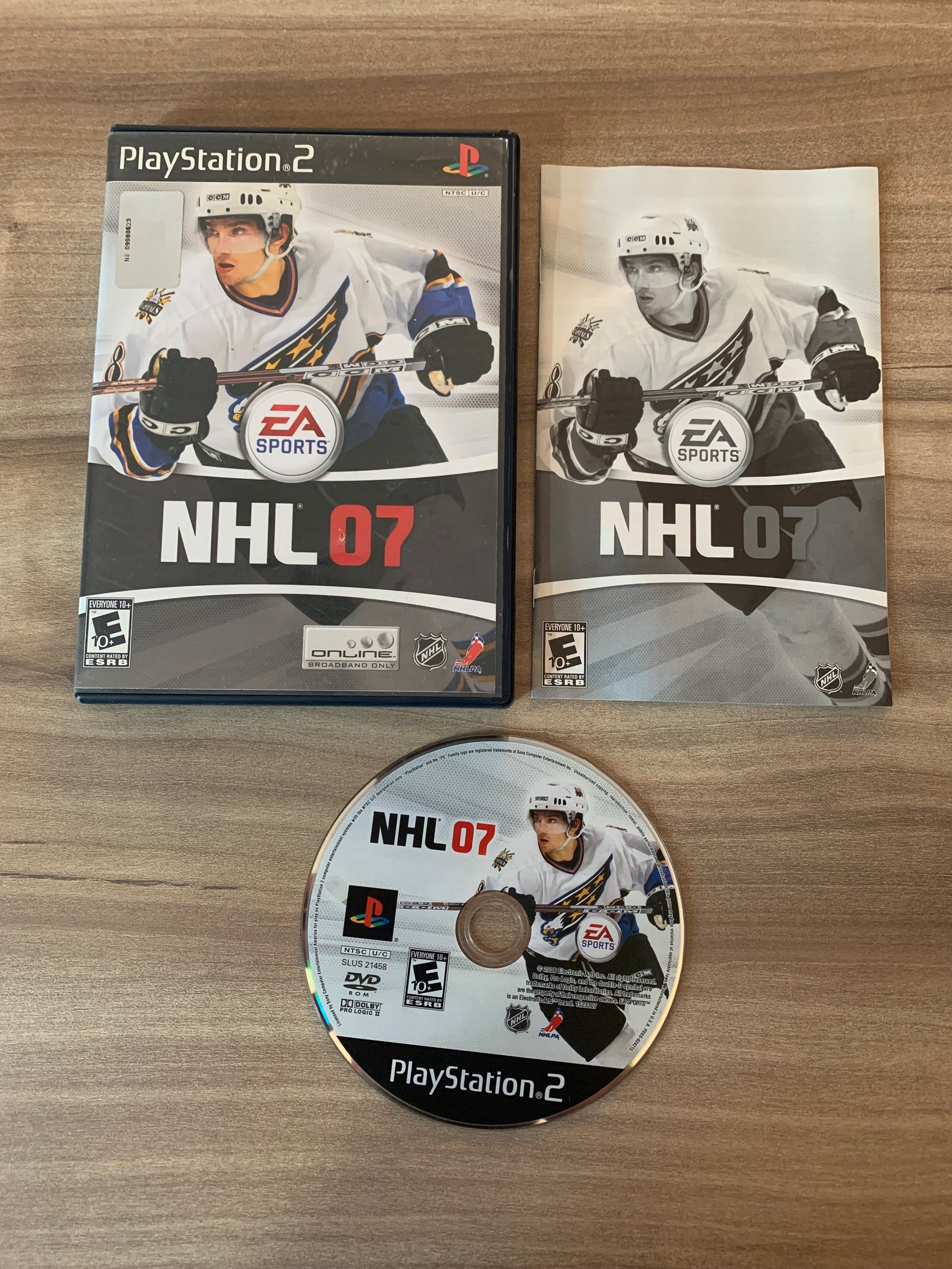 PiXEL-RETRO.COM : SONY PLAYSTATION 2 (PS2) COMPLET CIB BOX MANUAL GAME NTSC NHL 07