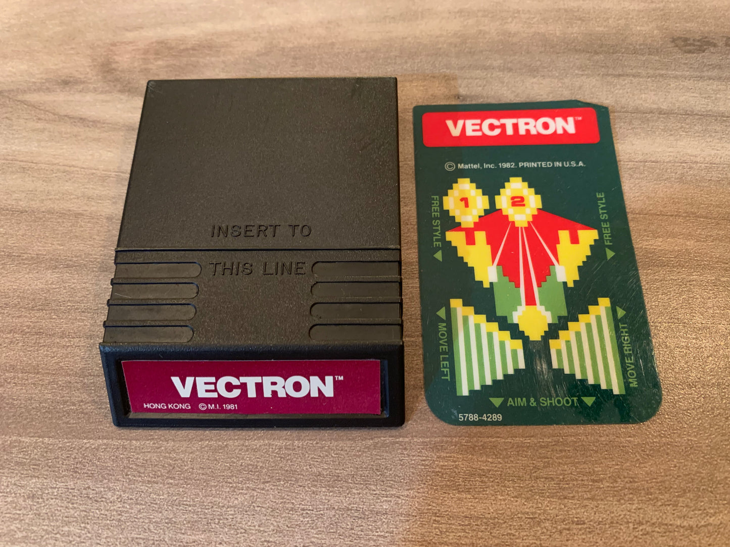 PiXEL-RETRO.COM : INTELLIVISION VECTRON GAME, OVERLAY NTSC