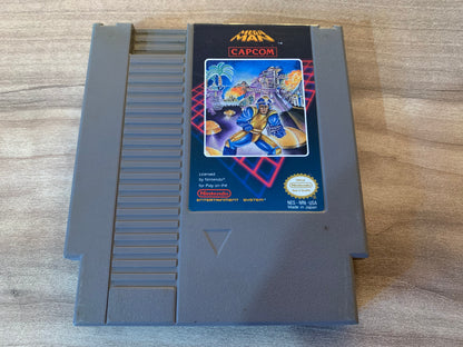 PiXEL-RETRO.COM : NINTENDO ENTERTAiNMENT SYSTEM (NES) MEGA MAN GAME NTSC