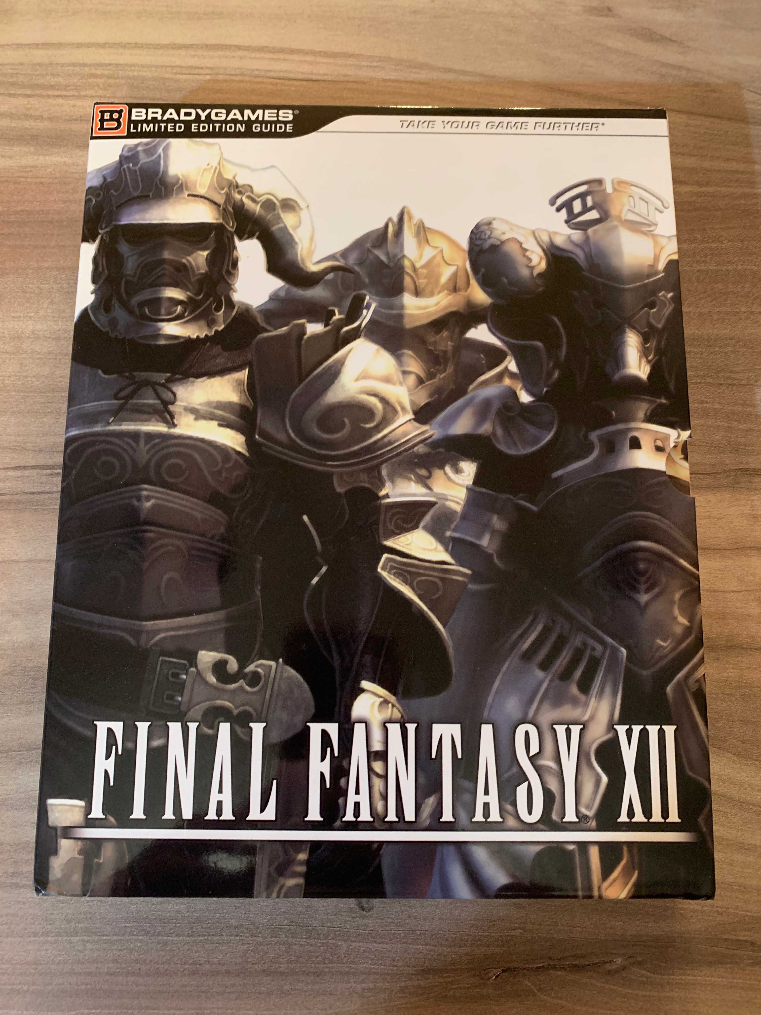 FINAL FANTASY XII COLLECTORS EDITION AND LIMITED EDITION GUIDE outlets