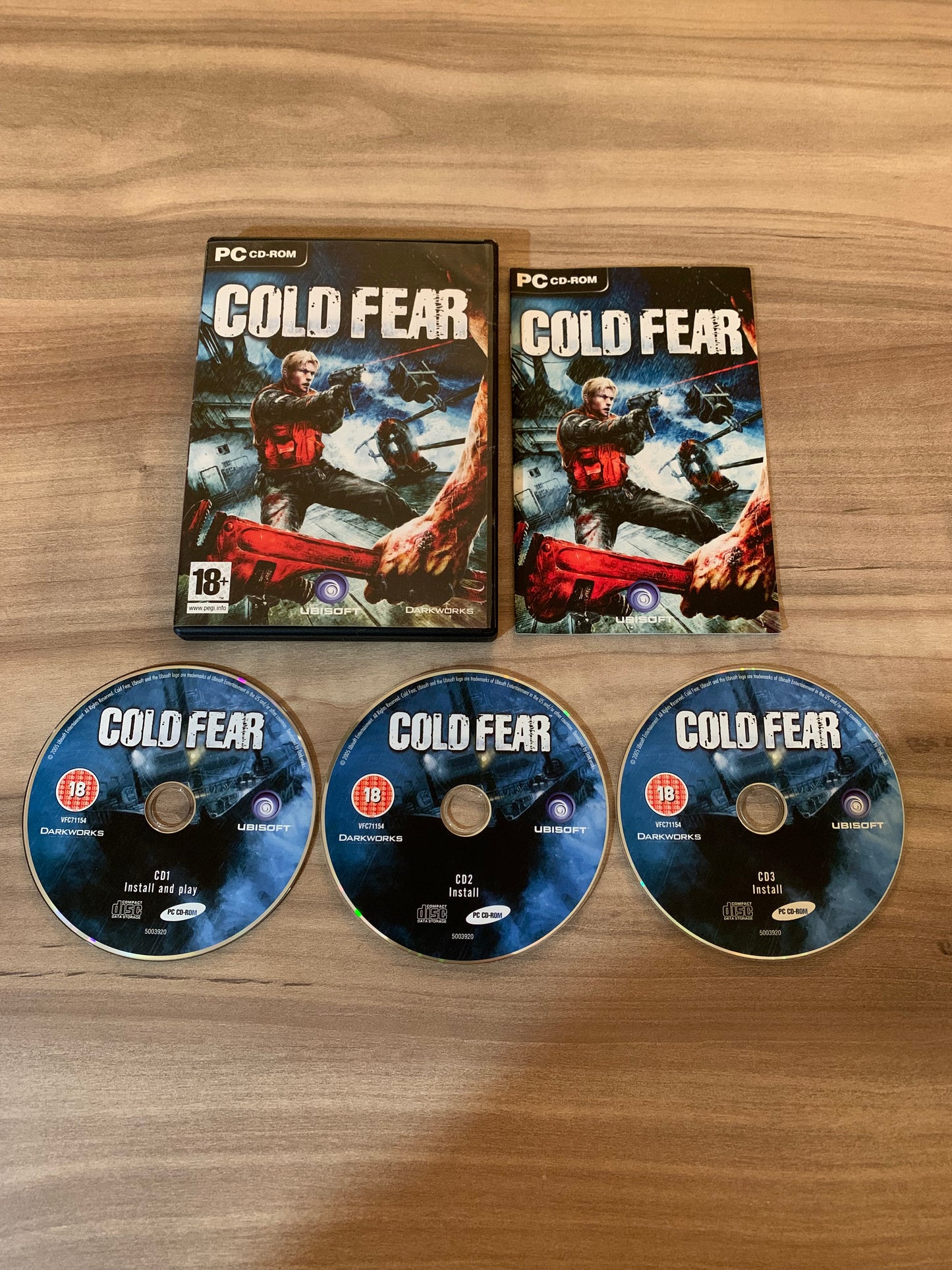 PiXEL-RETRO.COM : COMPUTER (PC) COMPLETE CIB BOX MANUAL GAME NTSC COLD FEAR